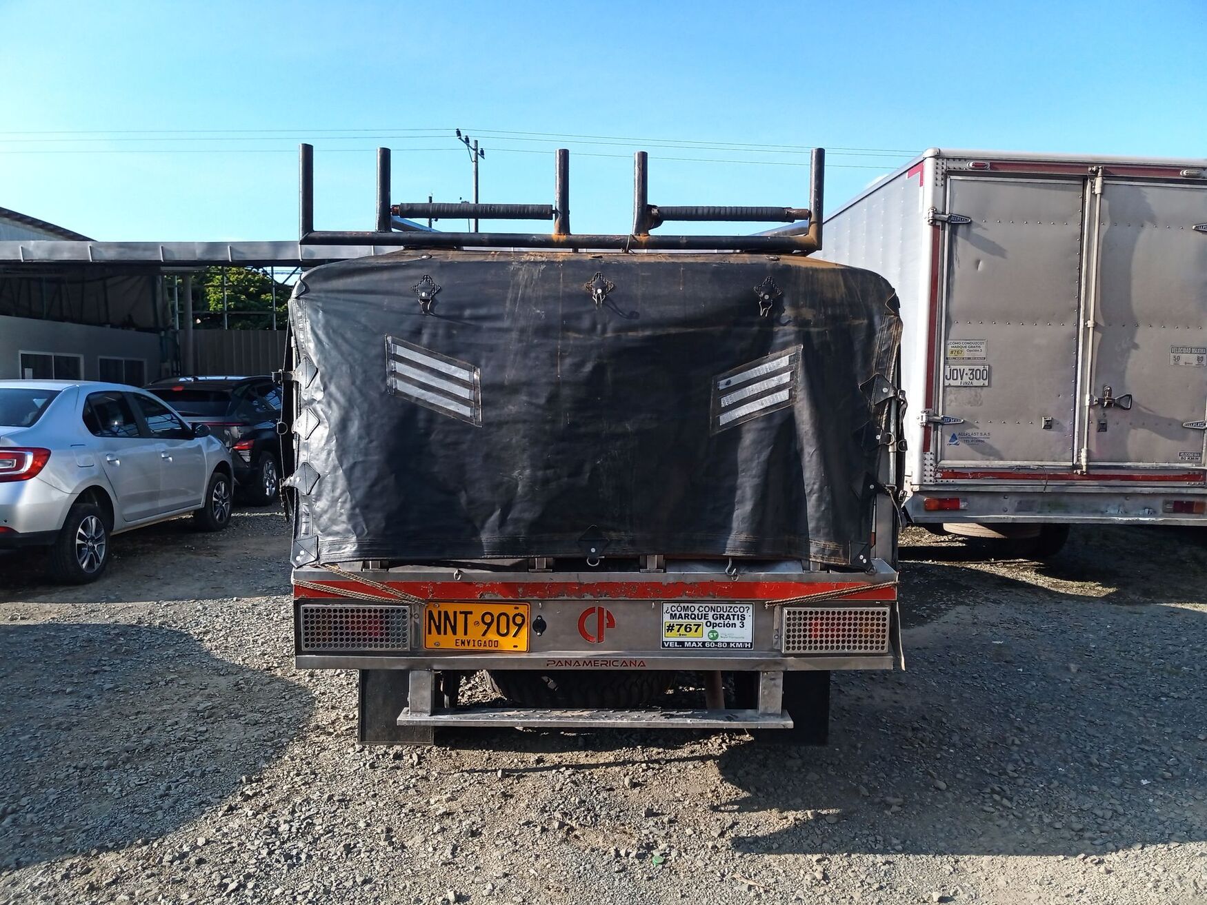 Nissan - Frontier - 2024 image number 8