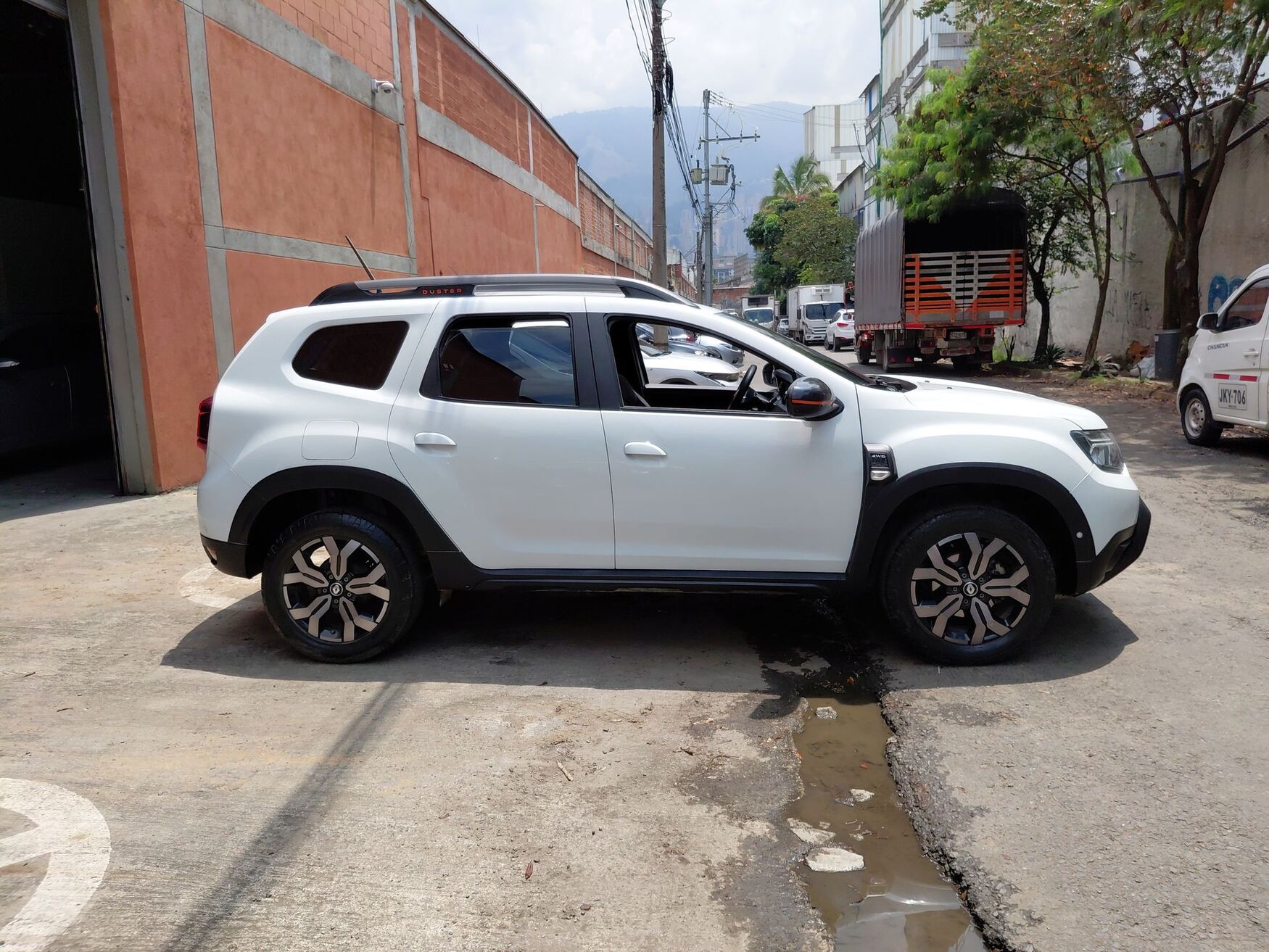 Renault - Duster - 2025 image number 10