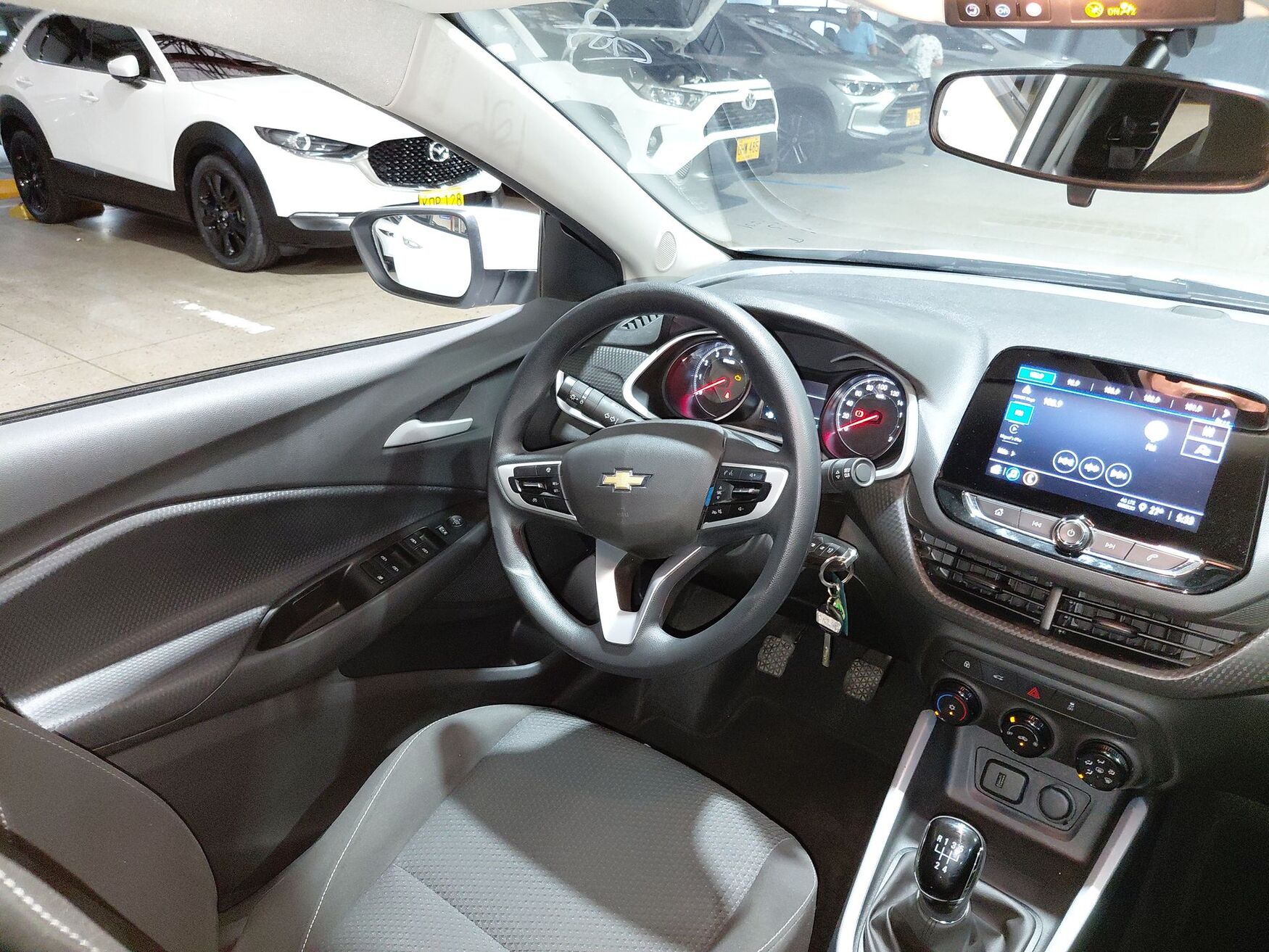 Chevrolet - Onix - 2025 image number 11