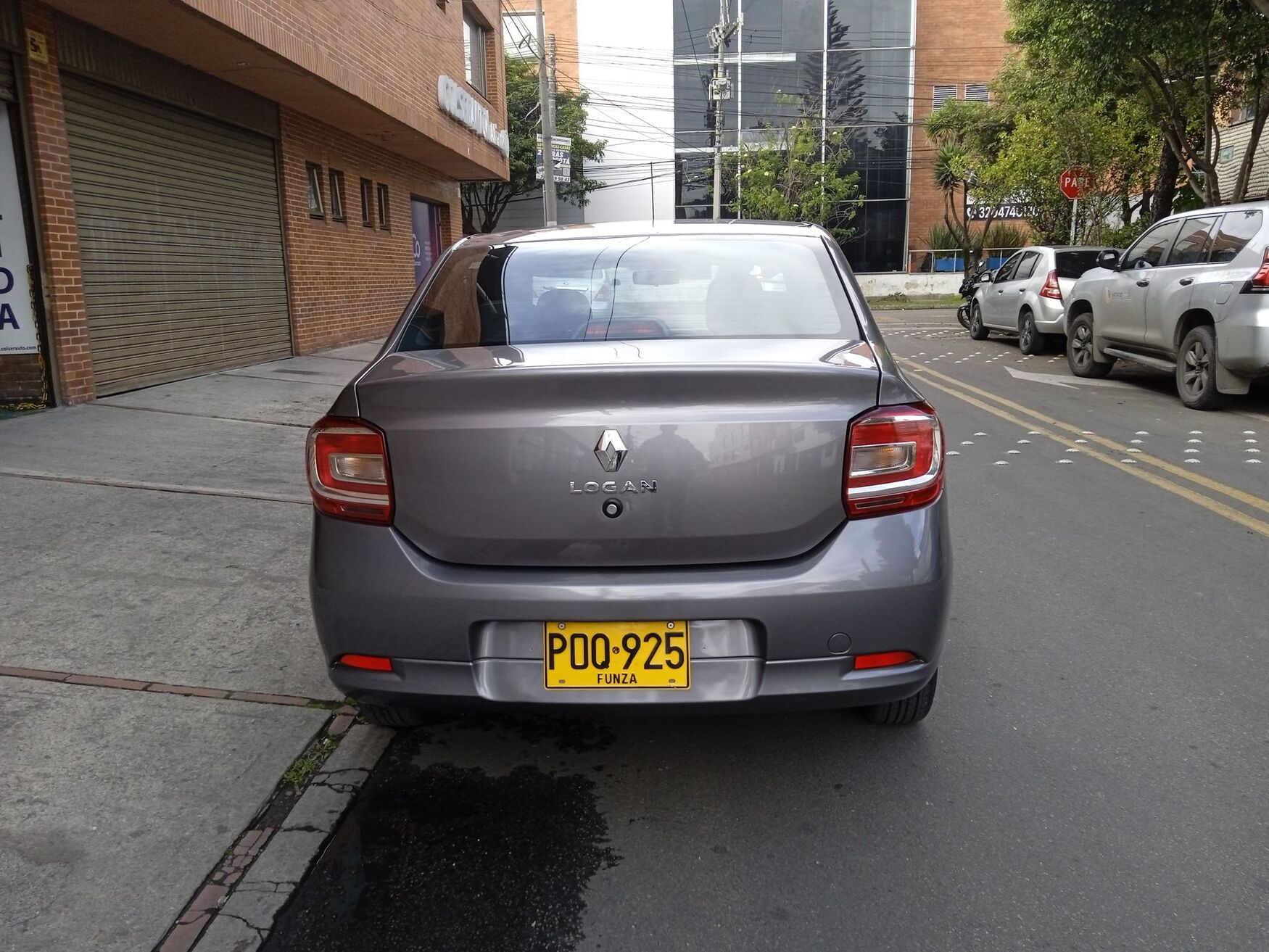 Renault - Logan - 2025 image number 8