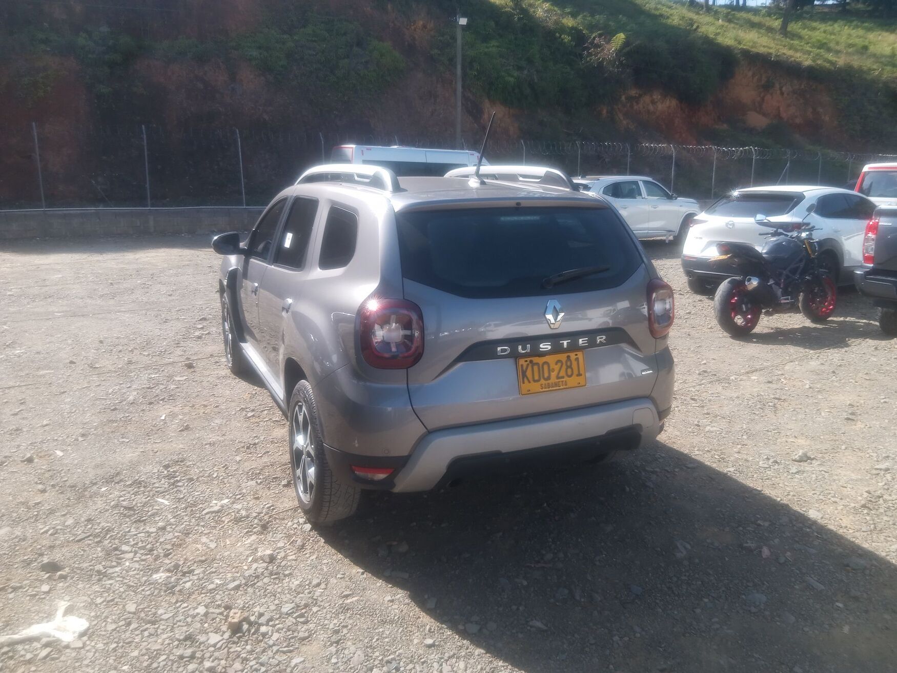 Renault - Duster - 2022 image number 7