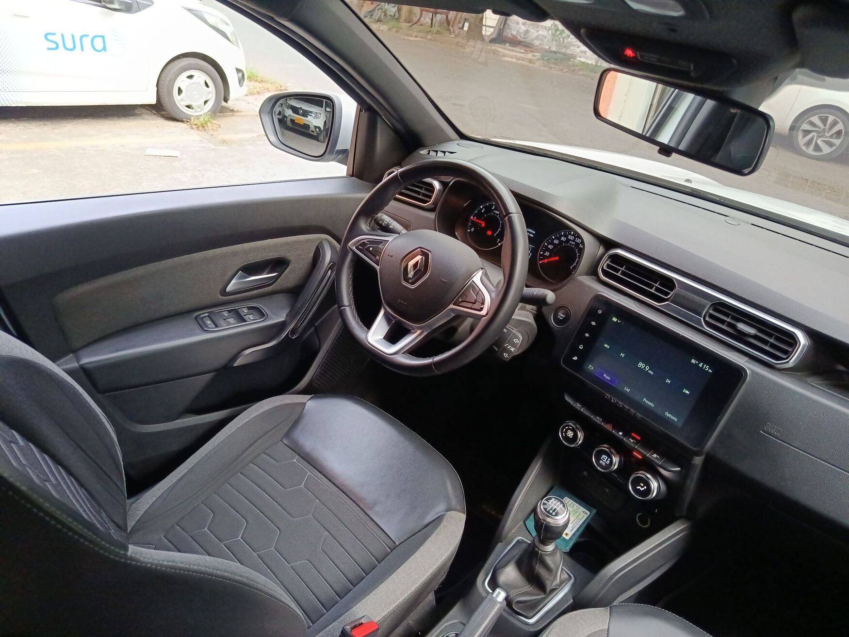 Renault - Duster - 2024 image number 11