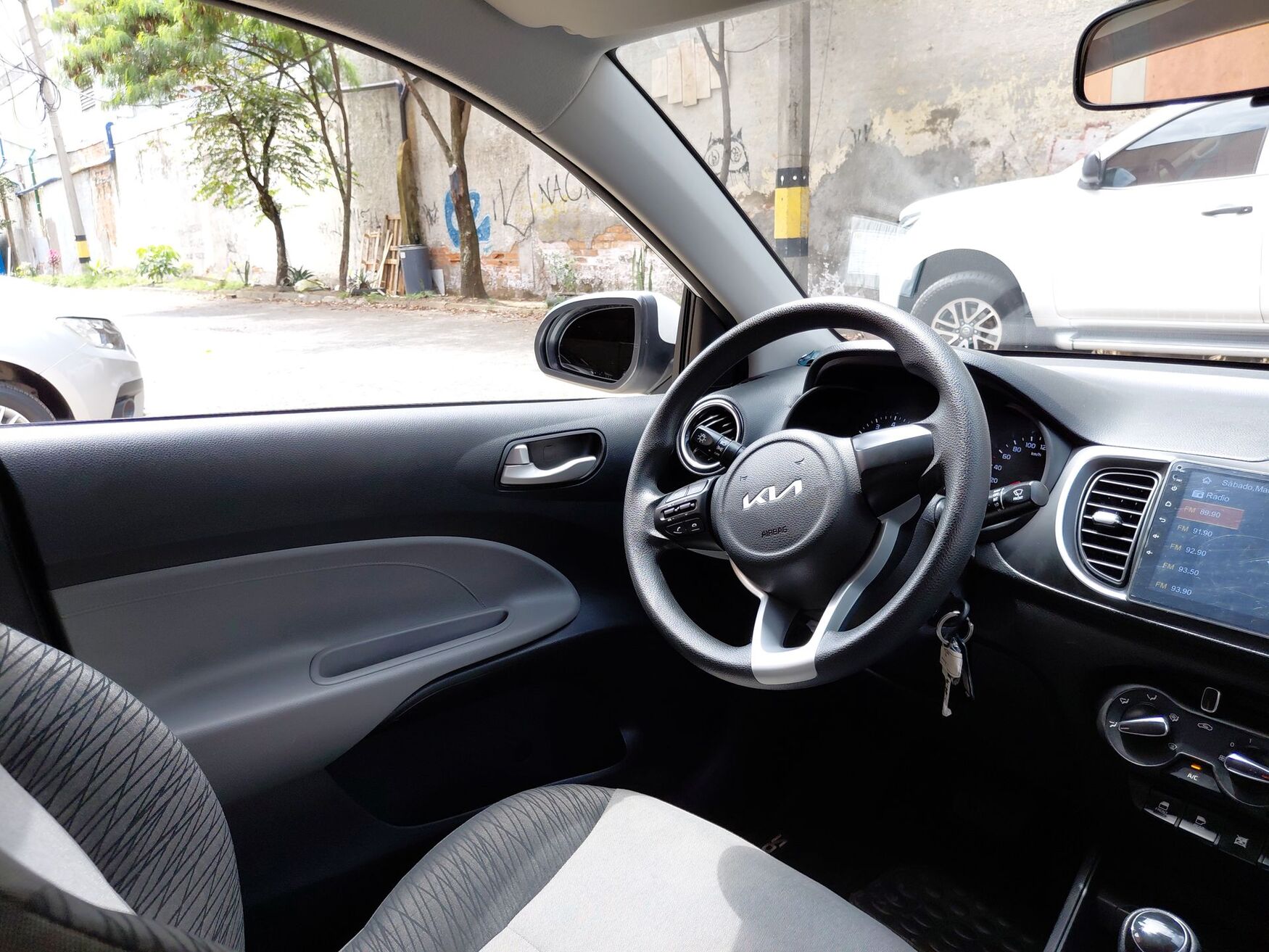 Kia - Soluto - 2025 image number 11