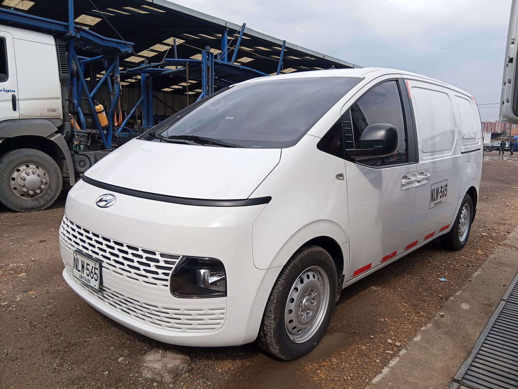 Hyundai - STARIA - 2024 image number 5