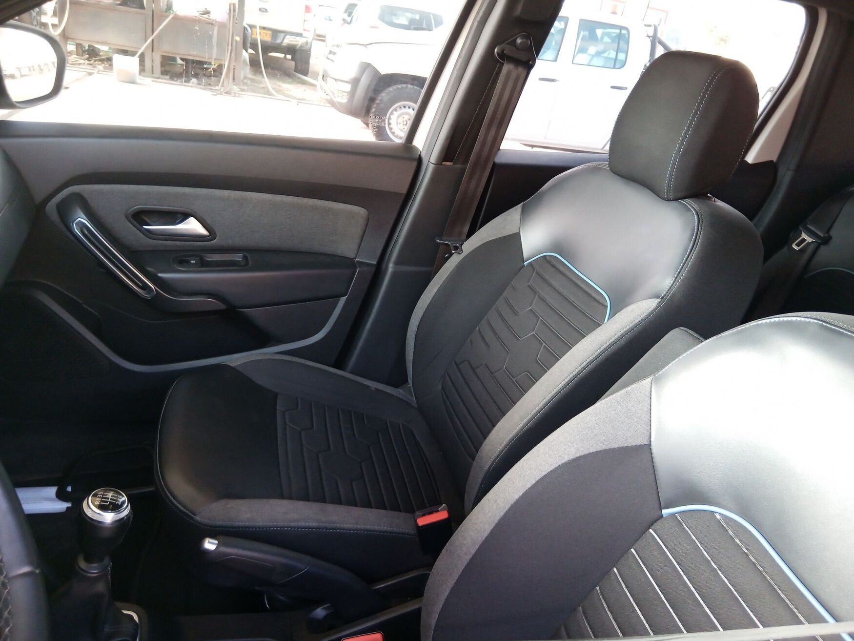 Renault - Duster - 2024 image number 2