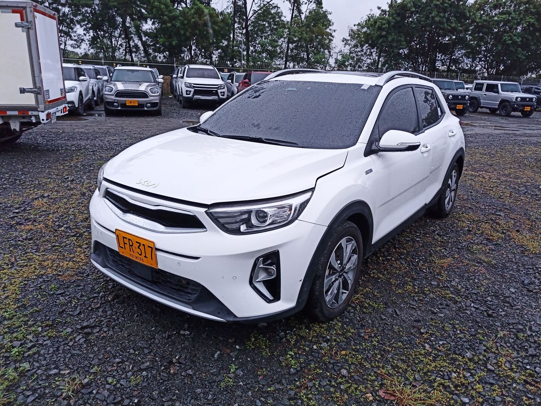 Kia - Stonic - 2023 image number 5