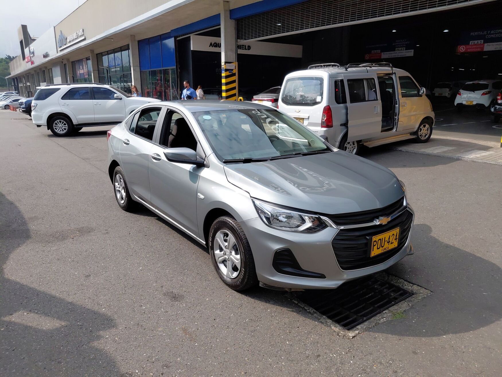 Chevrolet - Onix - 2025 image number 1
