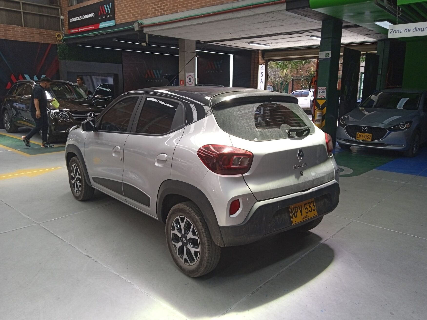 Renault - Kwid - 2025 image number 7