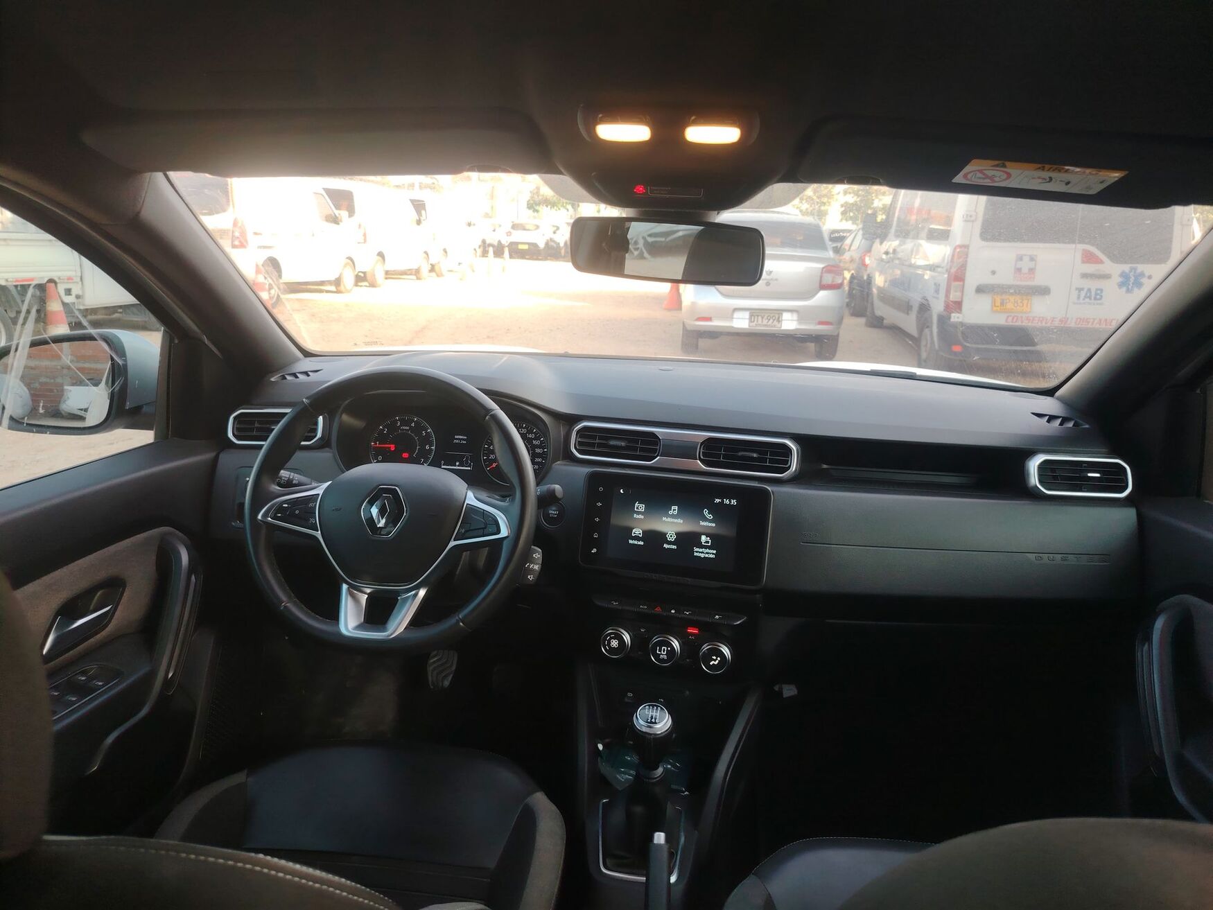 Renault - Duster - 2024 image number 11