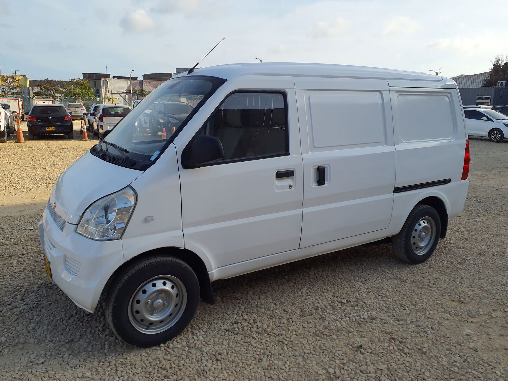 Chevrolet - N300 - 2021 image number 5