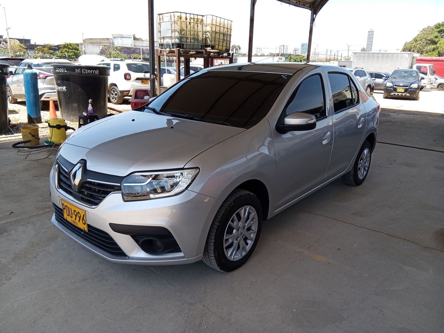 Renault - Logan - 2026 image number 5