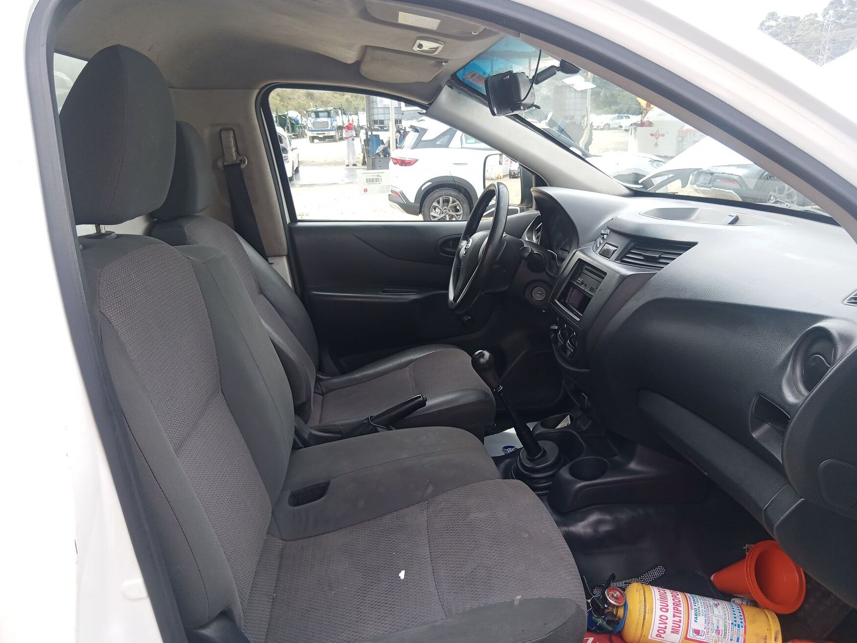 Nissan - Frontier - 2019 image number 2