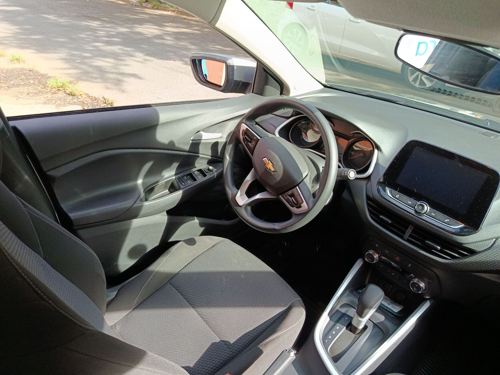 Chevrolet - Onix - 2025 image number 11