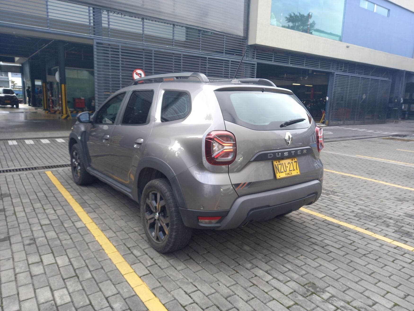 Renault - Duster - 2025 image number 7