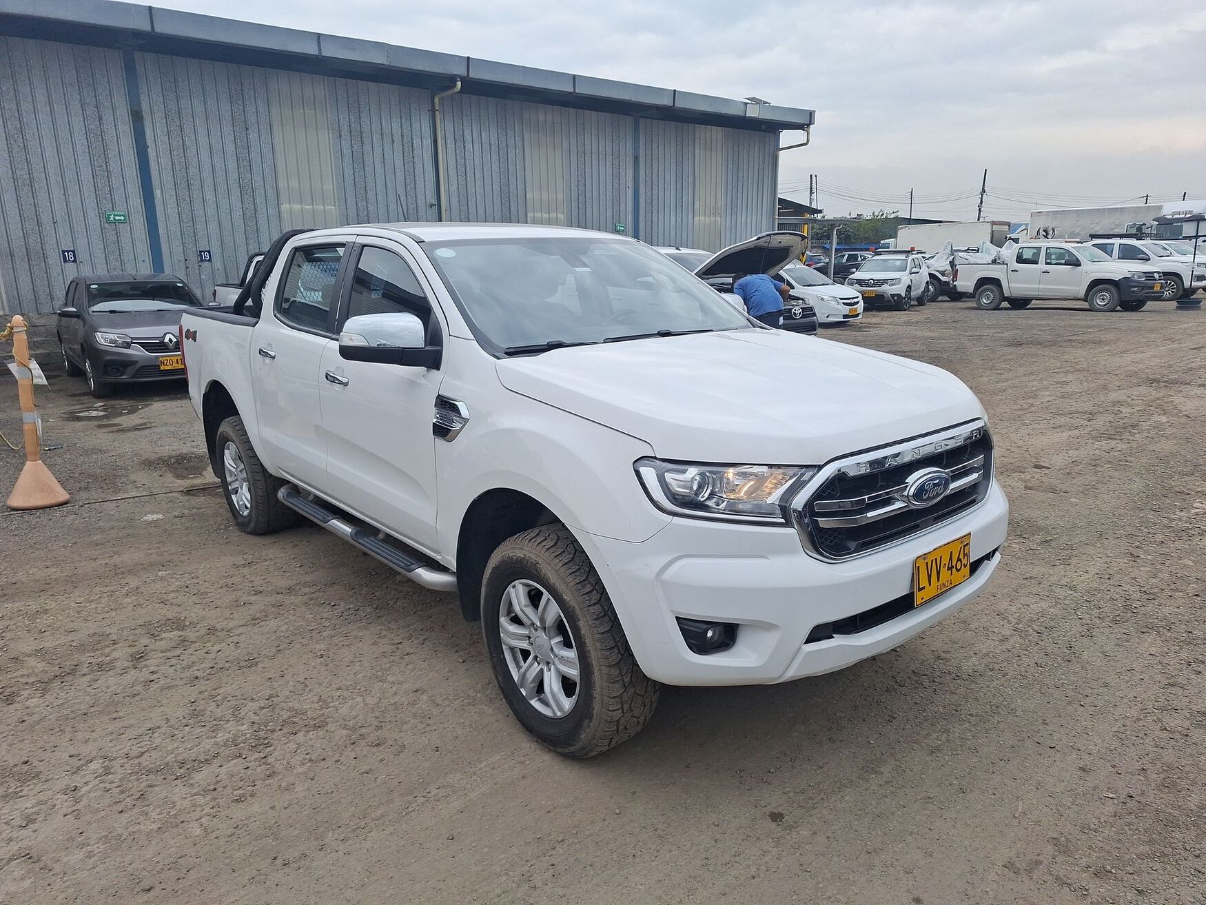 Ford - Ranger - 2023 image number 1