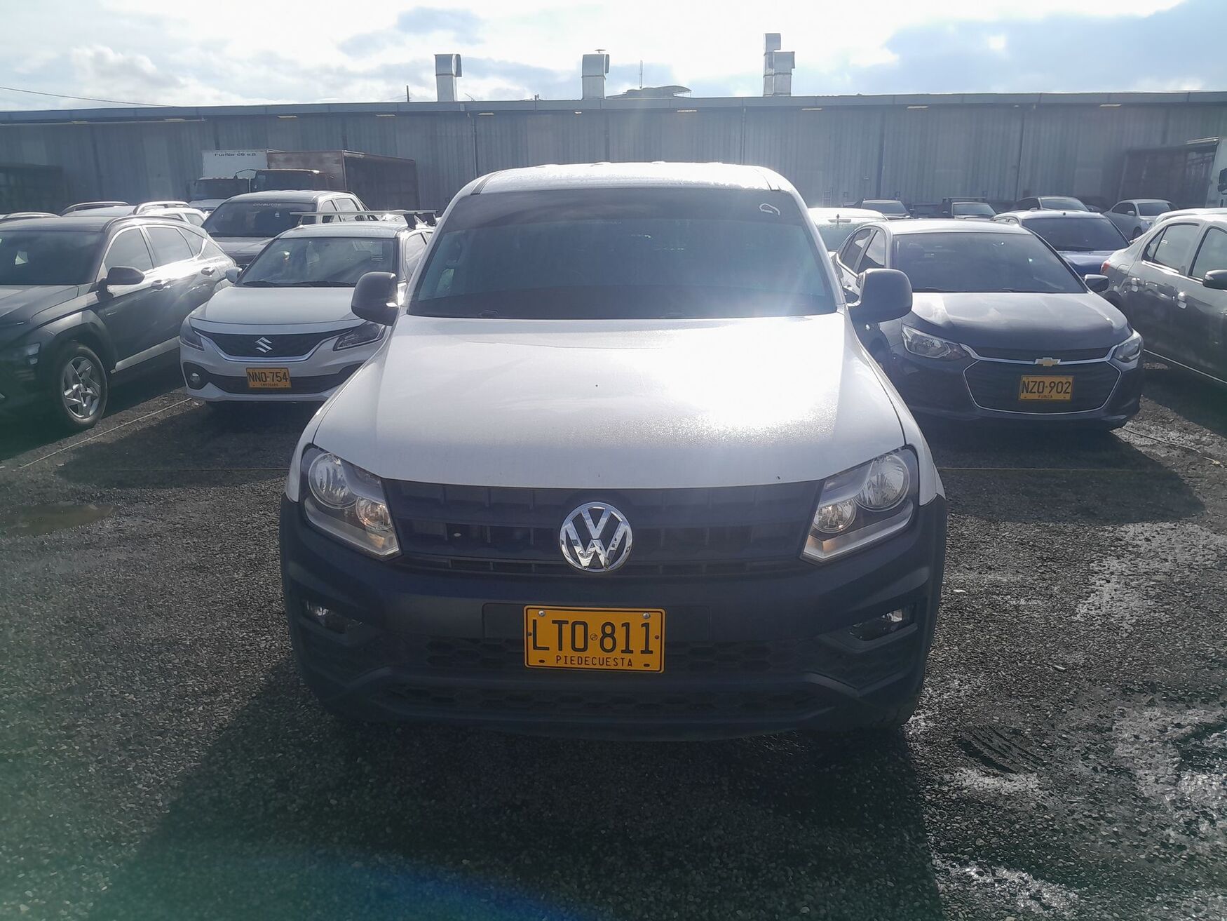 Volkswagen - Amarok - 2023 image number 4