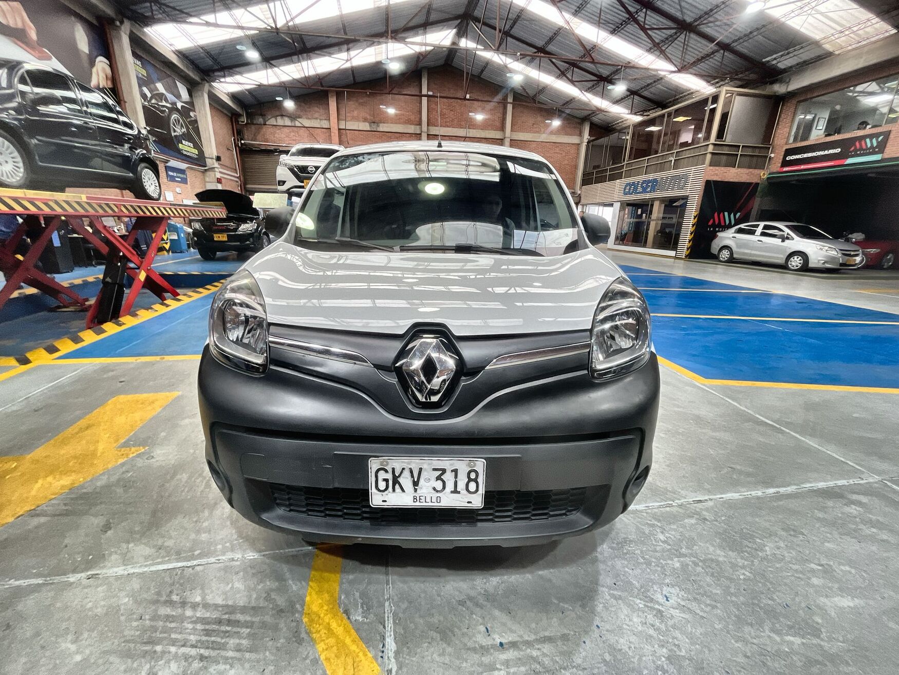 Renault - Kangoo ZE - 2020 image number 4