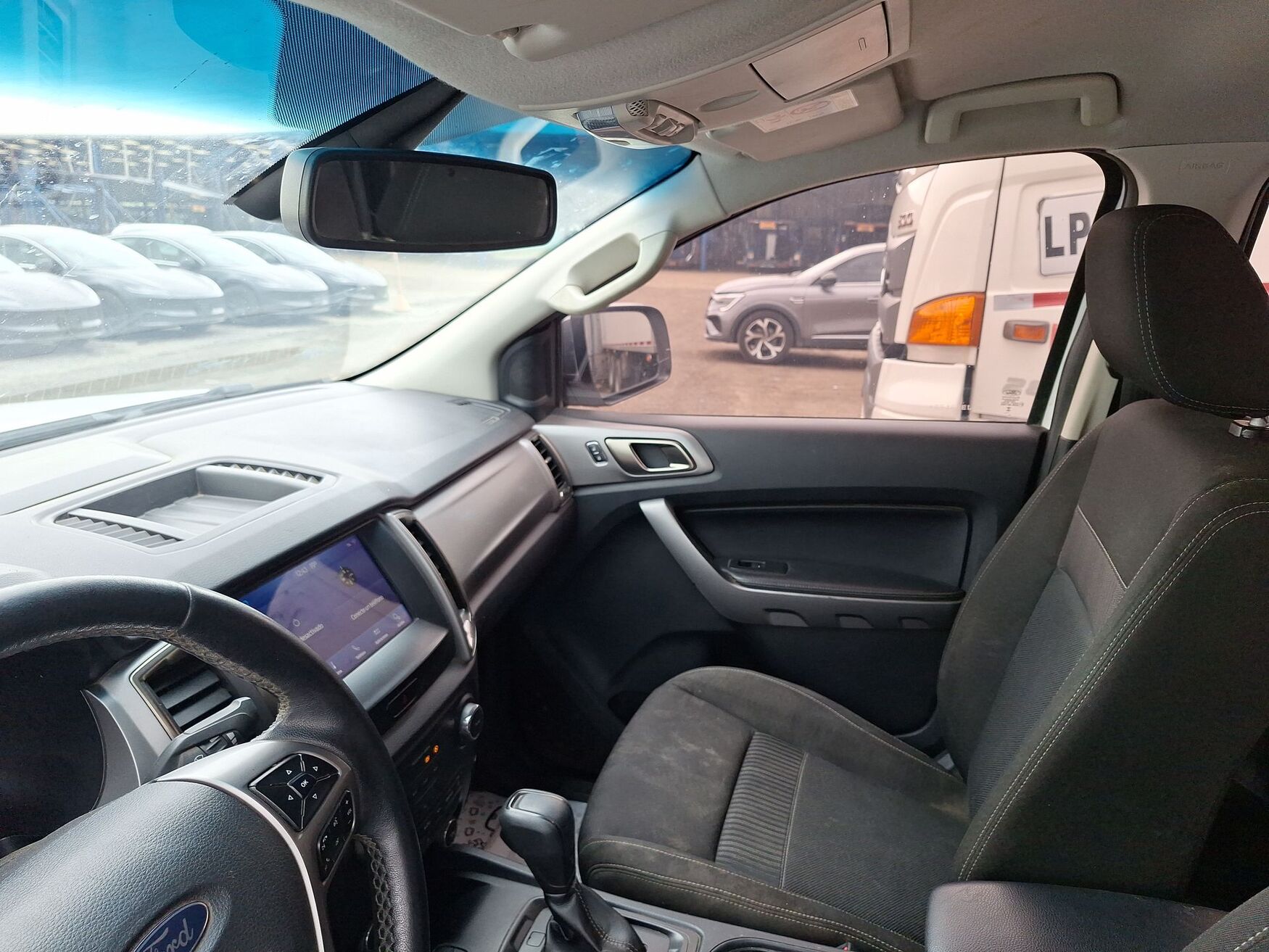 Ford - Ranger - 2023 image number 2