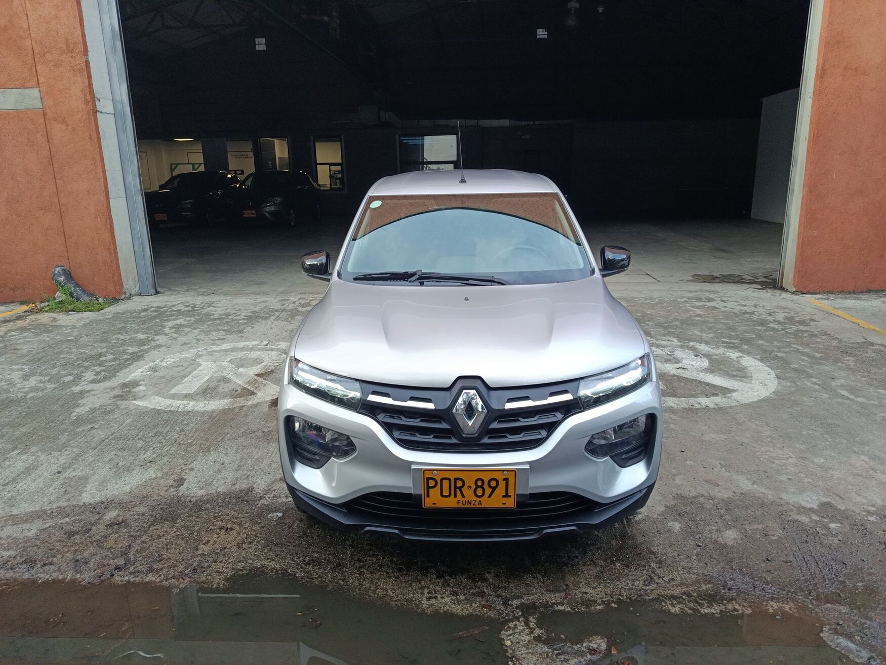 Renault - Kwid - 2025 image number 4