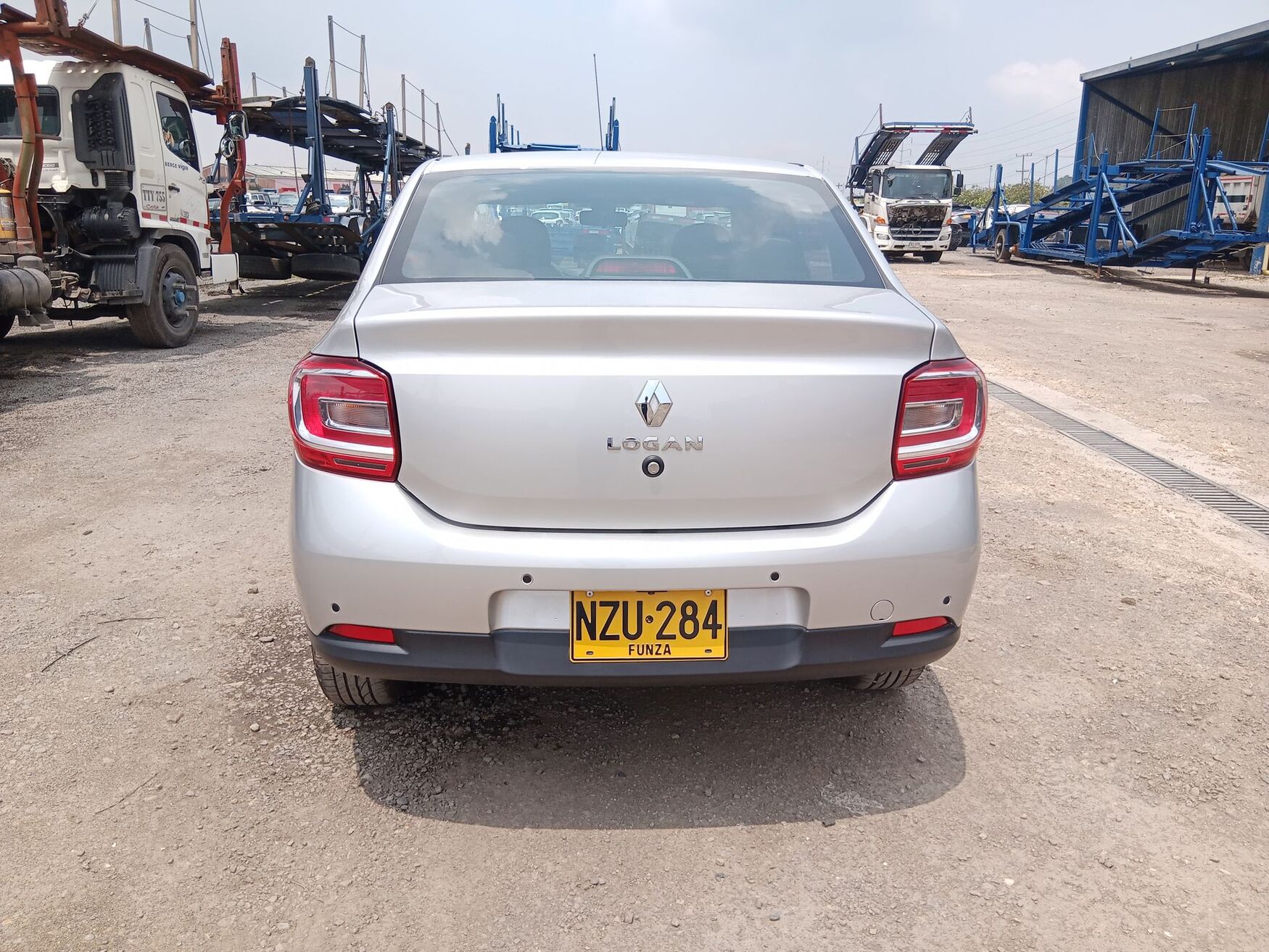 Renault - Logan - 2026 image number 8