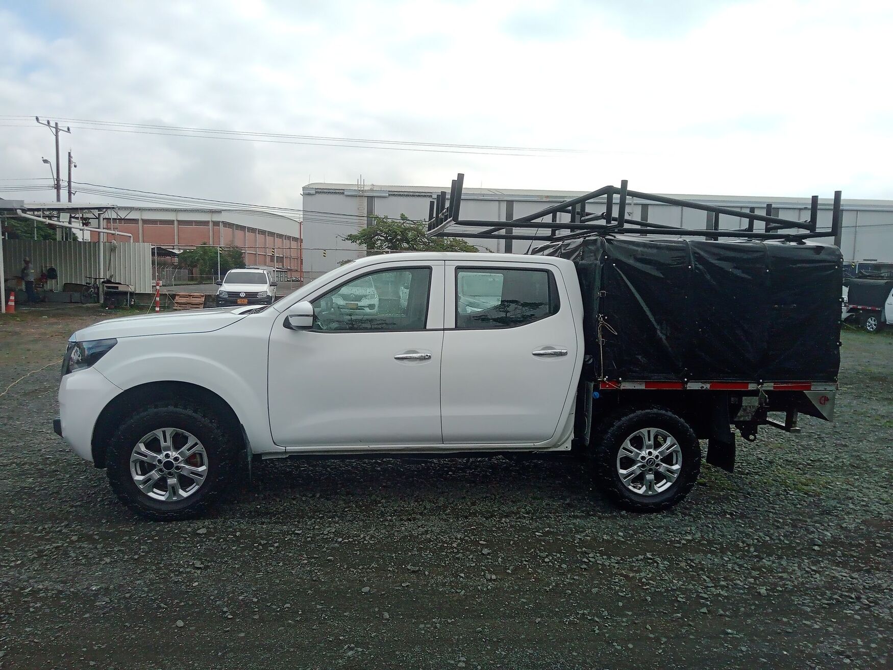 Nissan - Frontier - 2025 image number 6