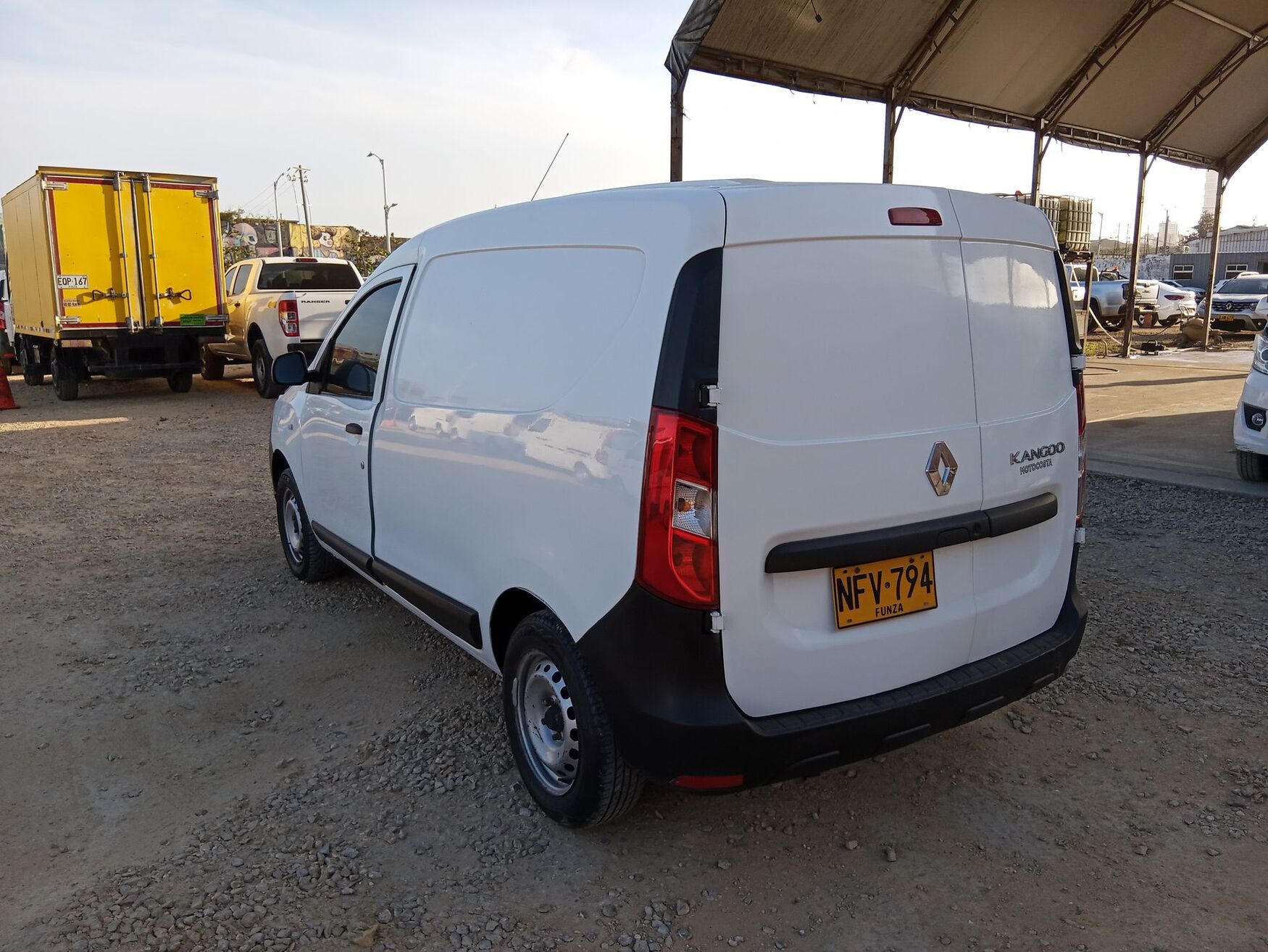 Renault - Kangoo - 2023 image number 7