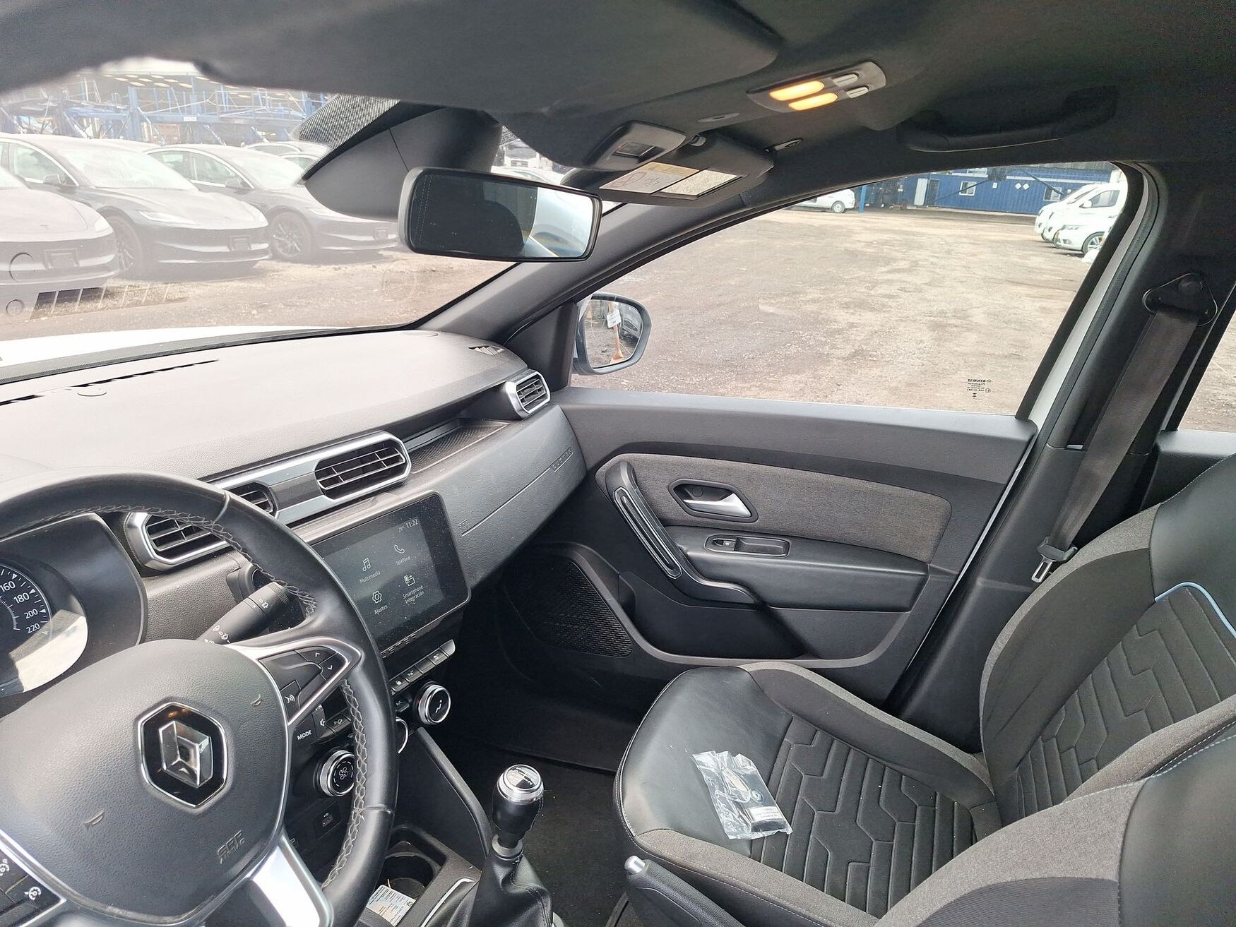 Renault - Duster - 2024 image number 2