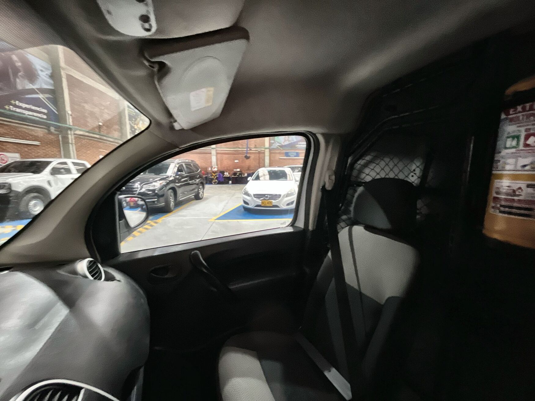 Renault - Kangoo ZE - 2020 image number 3