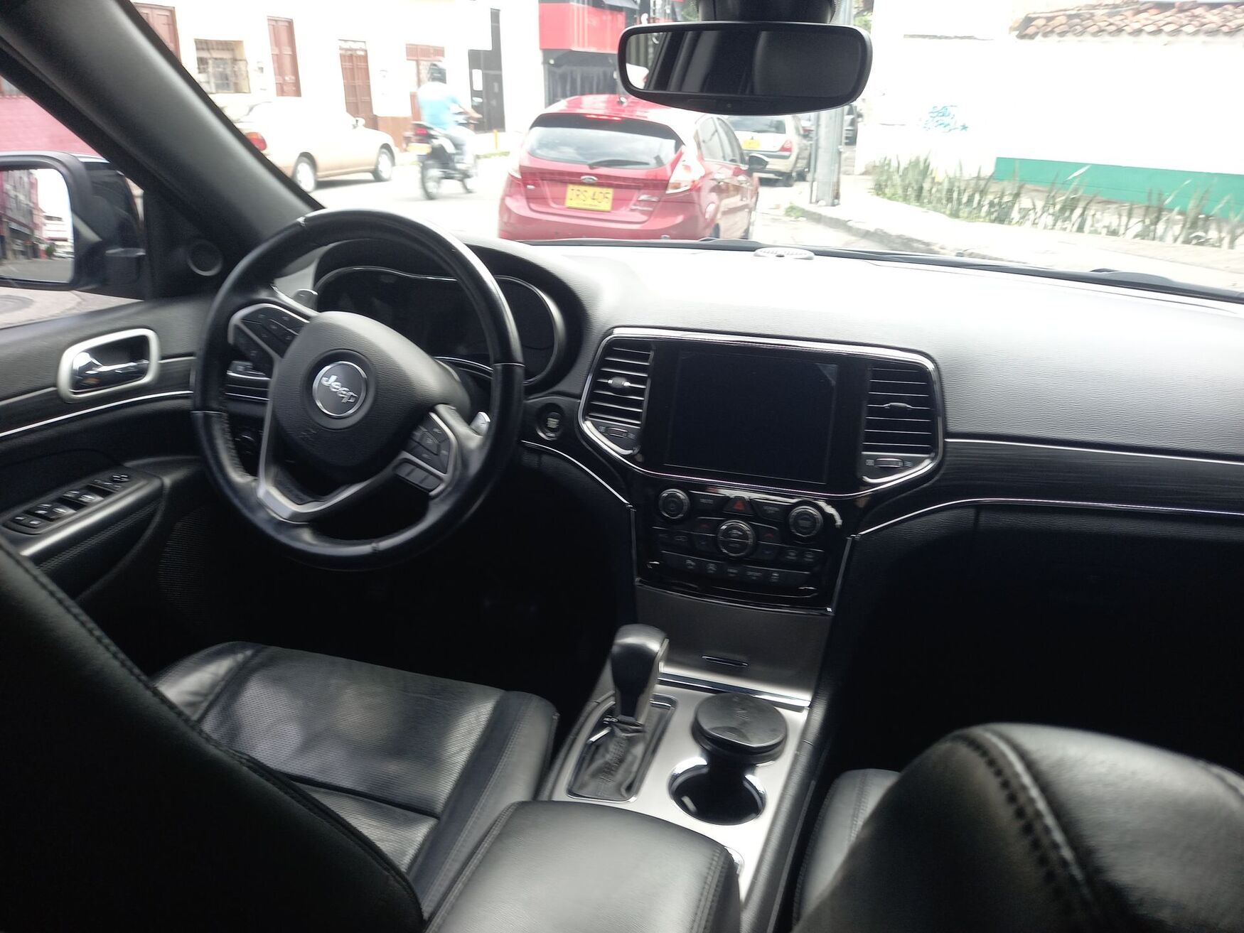 Jeep - Grand Cherokee - 2021 image number 11