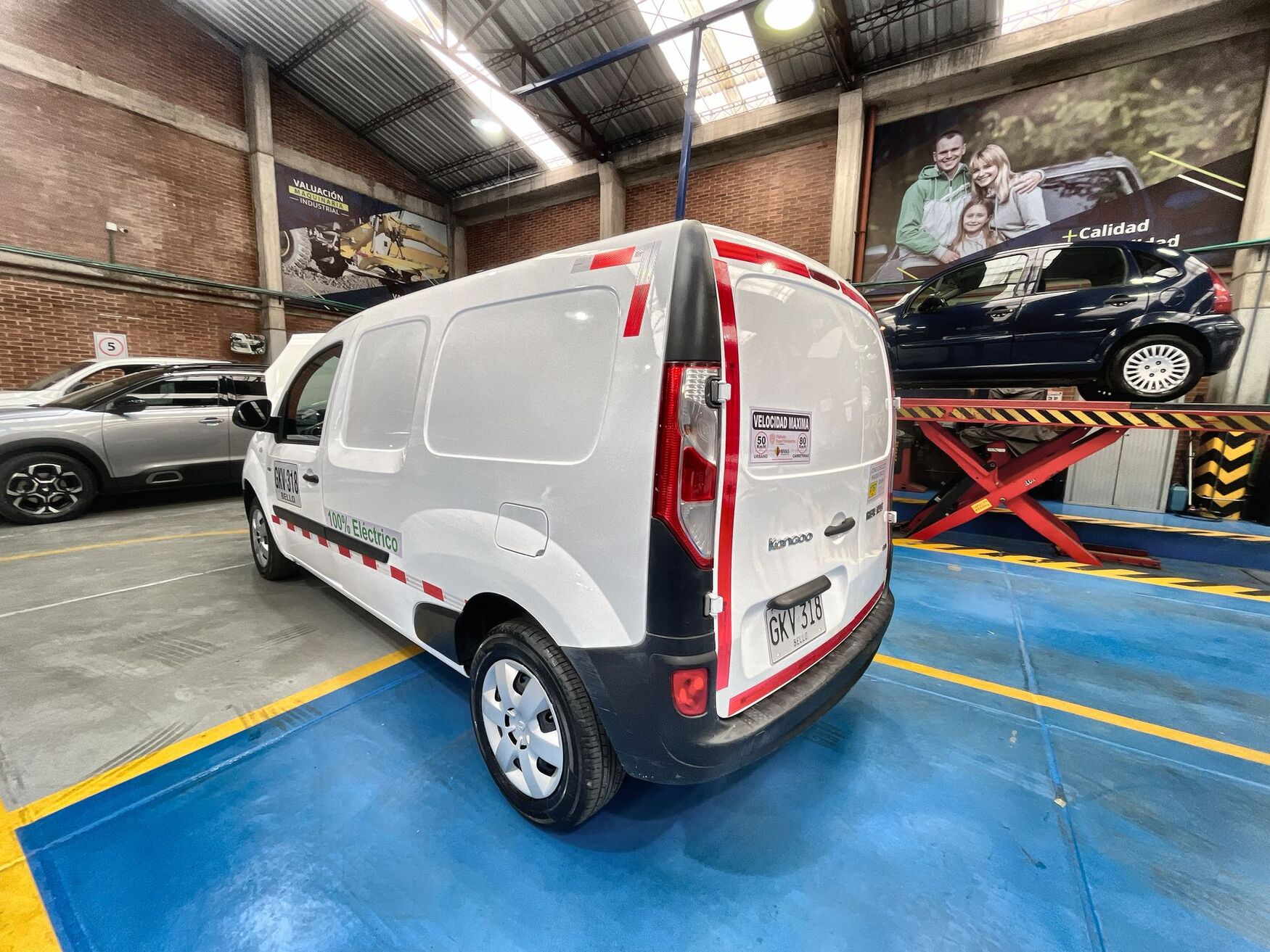 Renault - Kangoo ZE - 2020 image number 7