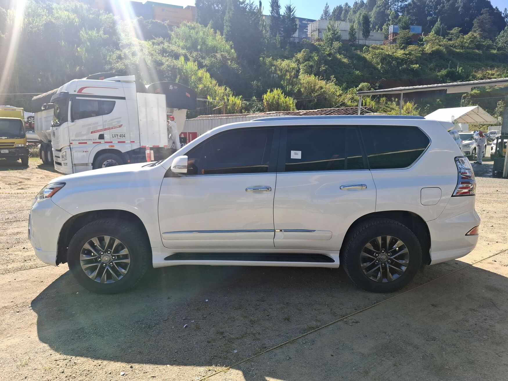 Lexus - GX 460 - 2016 image number 6