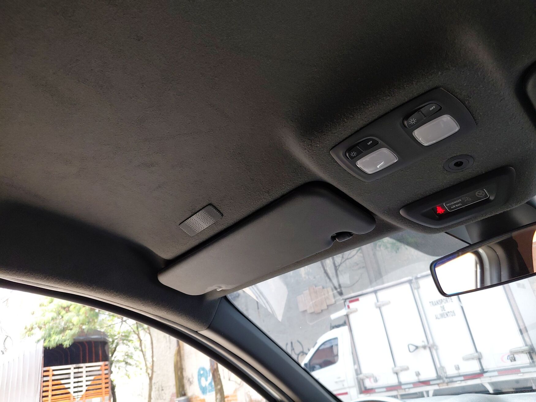 Renault - Duster - 2025 image number 2