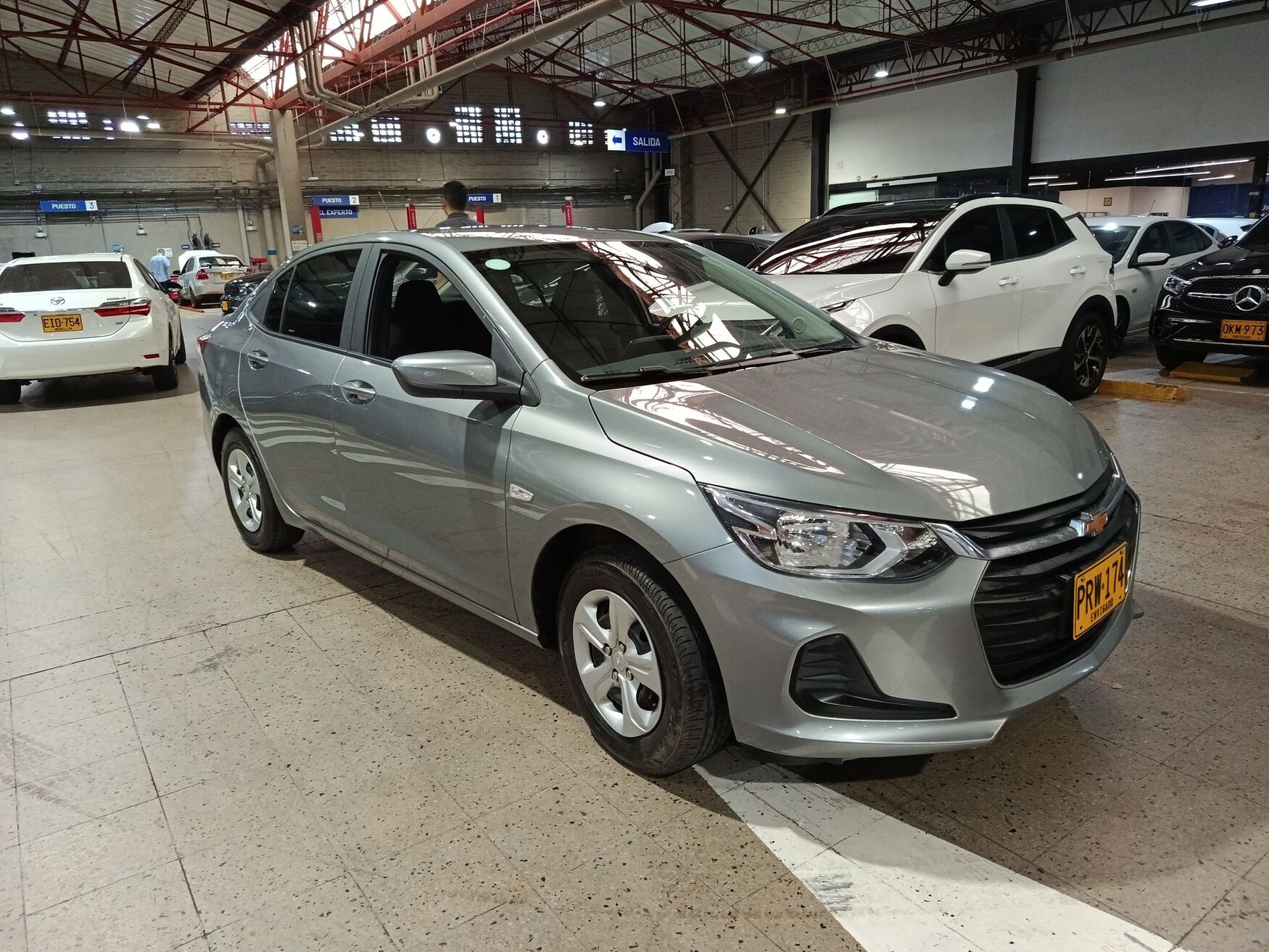 Chevrolet - Onix - 2025 image number 1