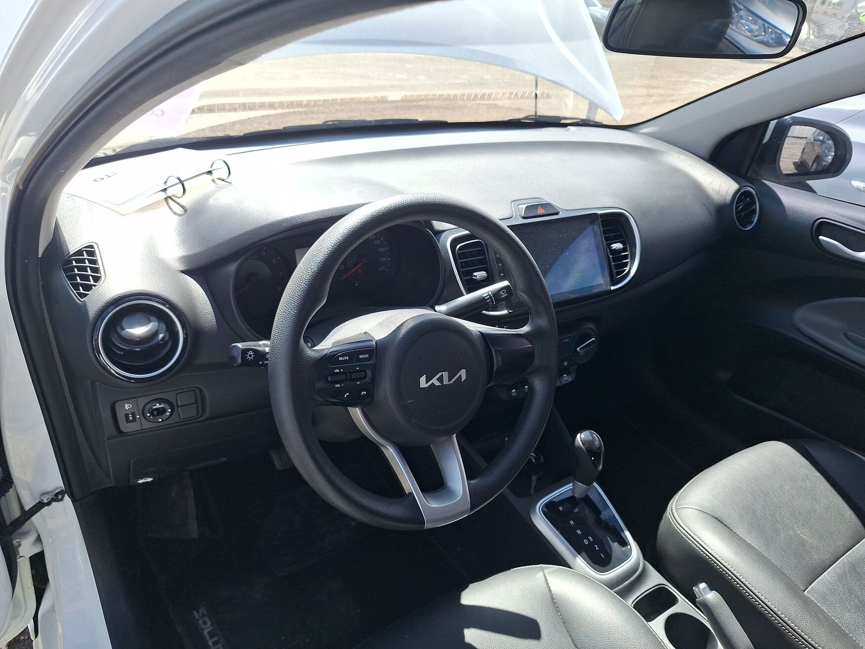 Kia - Soluto - 2026 image number 11