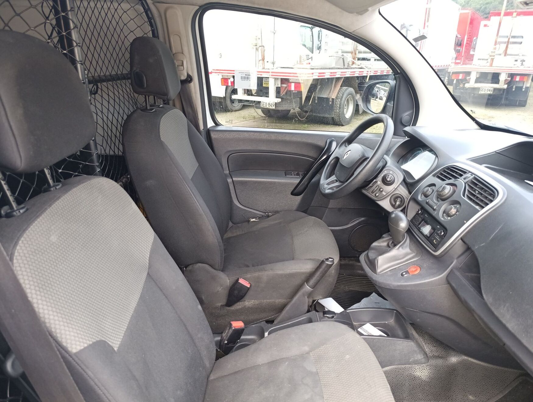 Renault - Kangoo ZE - 2020 image number 2