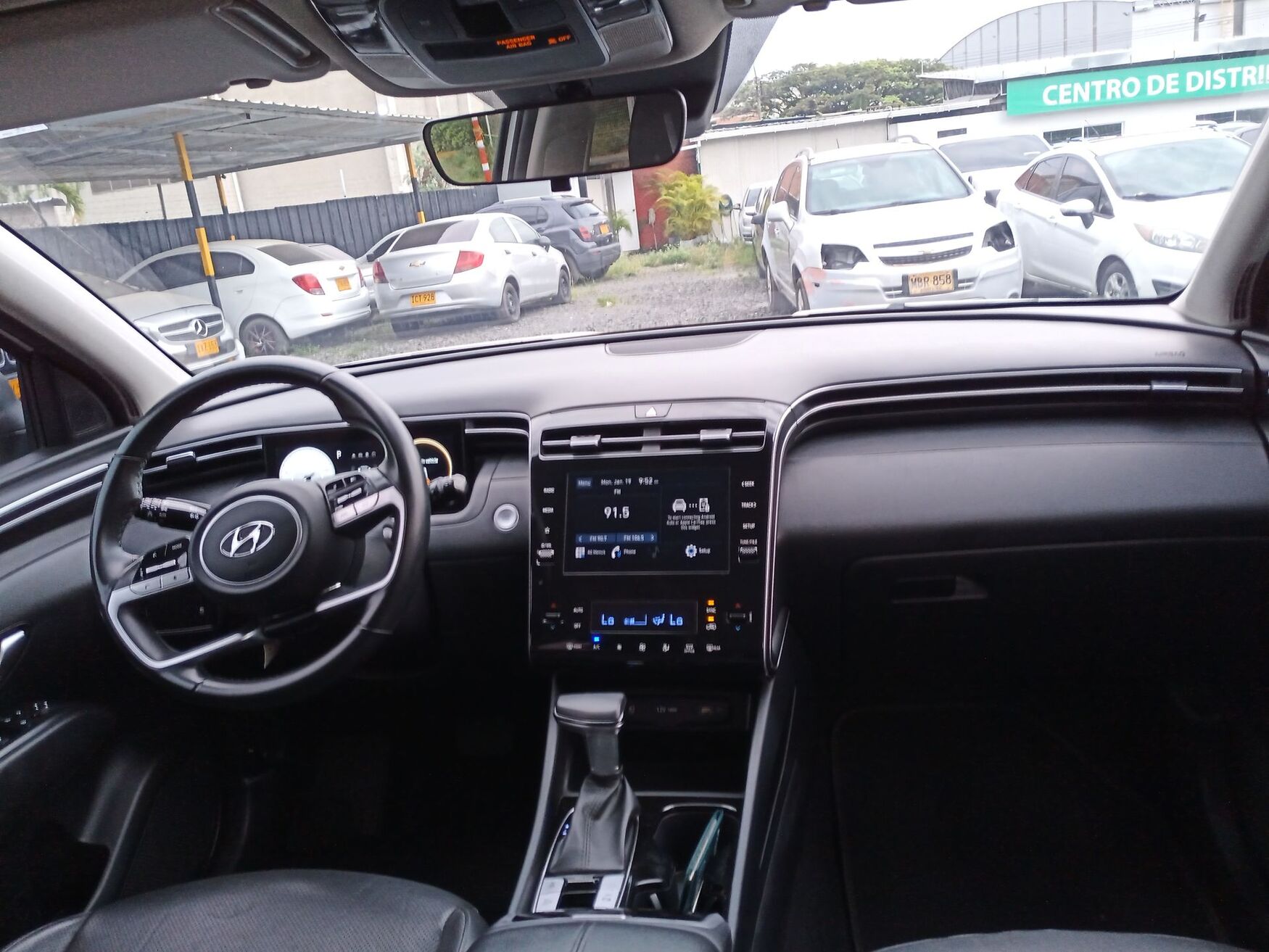 Hyundai - Tucson - 2023 image number 11