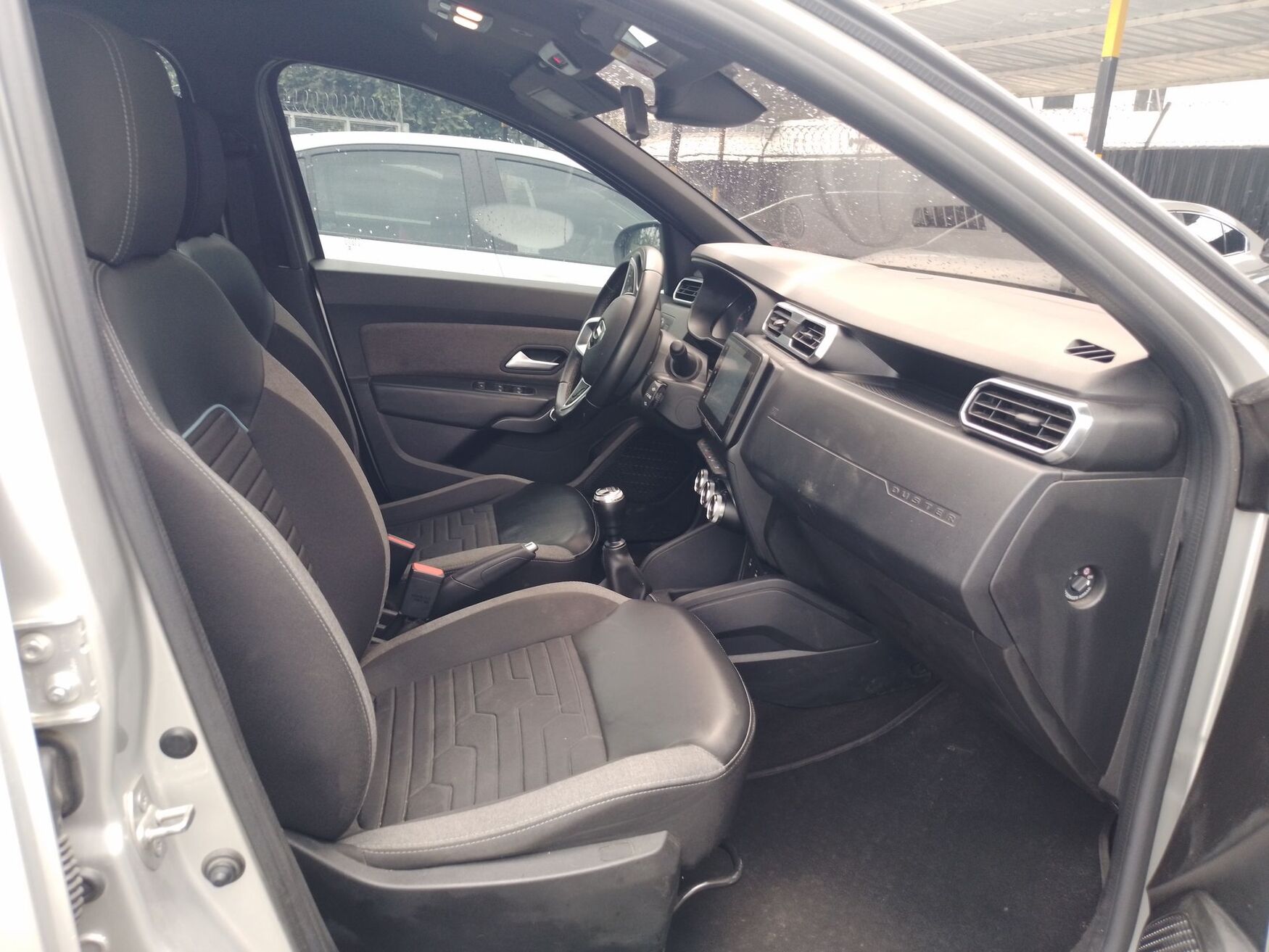 Renault - Duster - 2024 image number 2