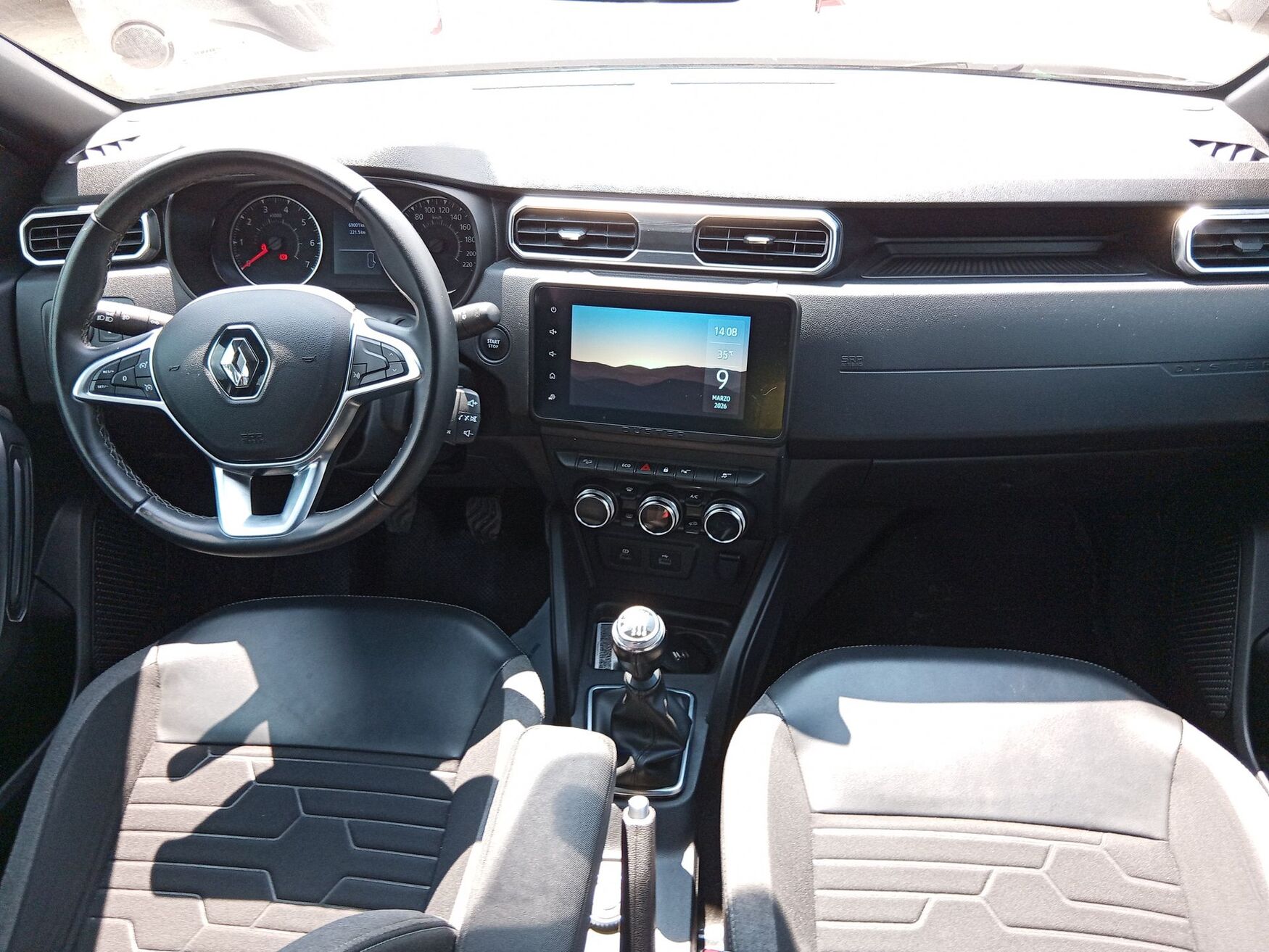 Renault - Duster - 2024 image number 11