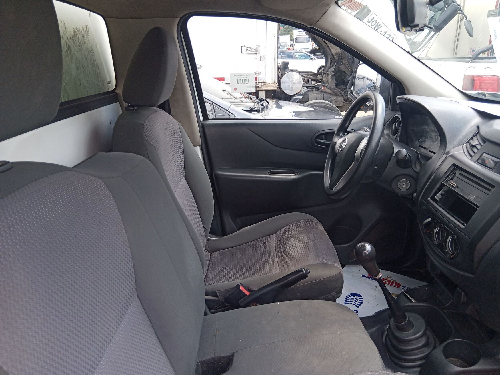 Nissan - Frontier - 2019 image number 2