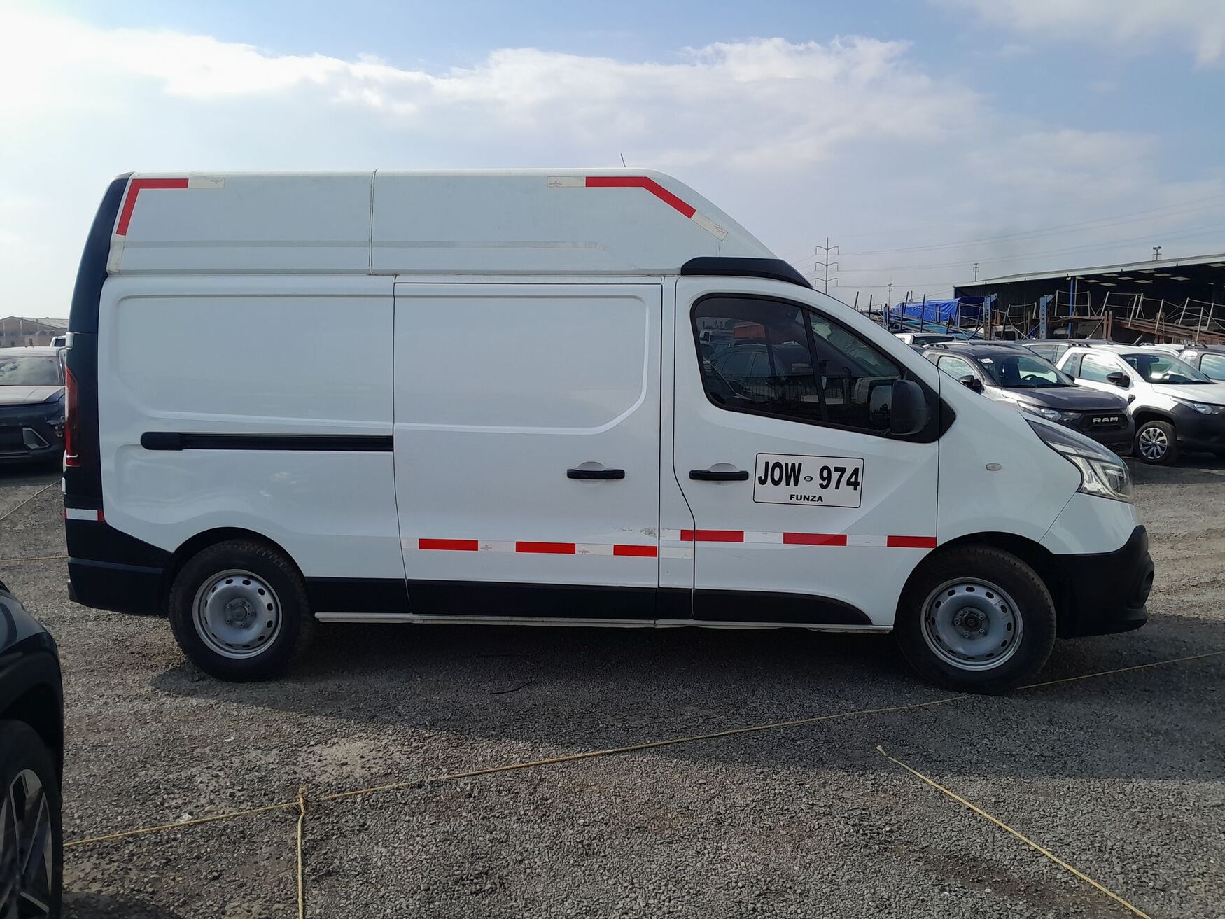 Renault - Trafic - 2021 image number 10