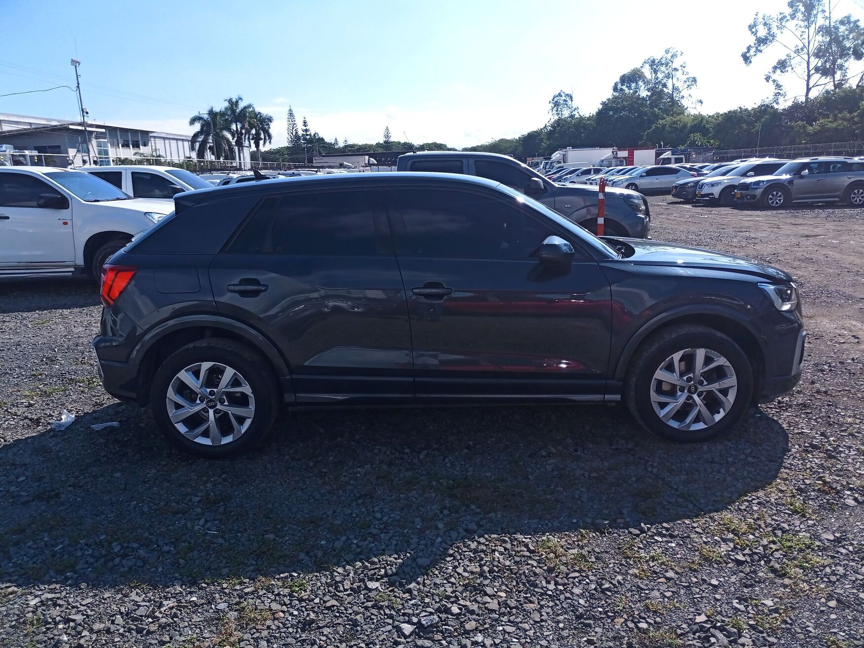 Audi - Q2 - 2022 image number 10