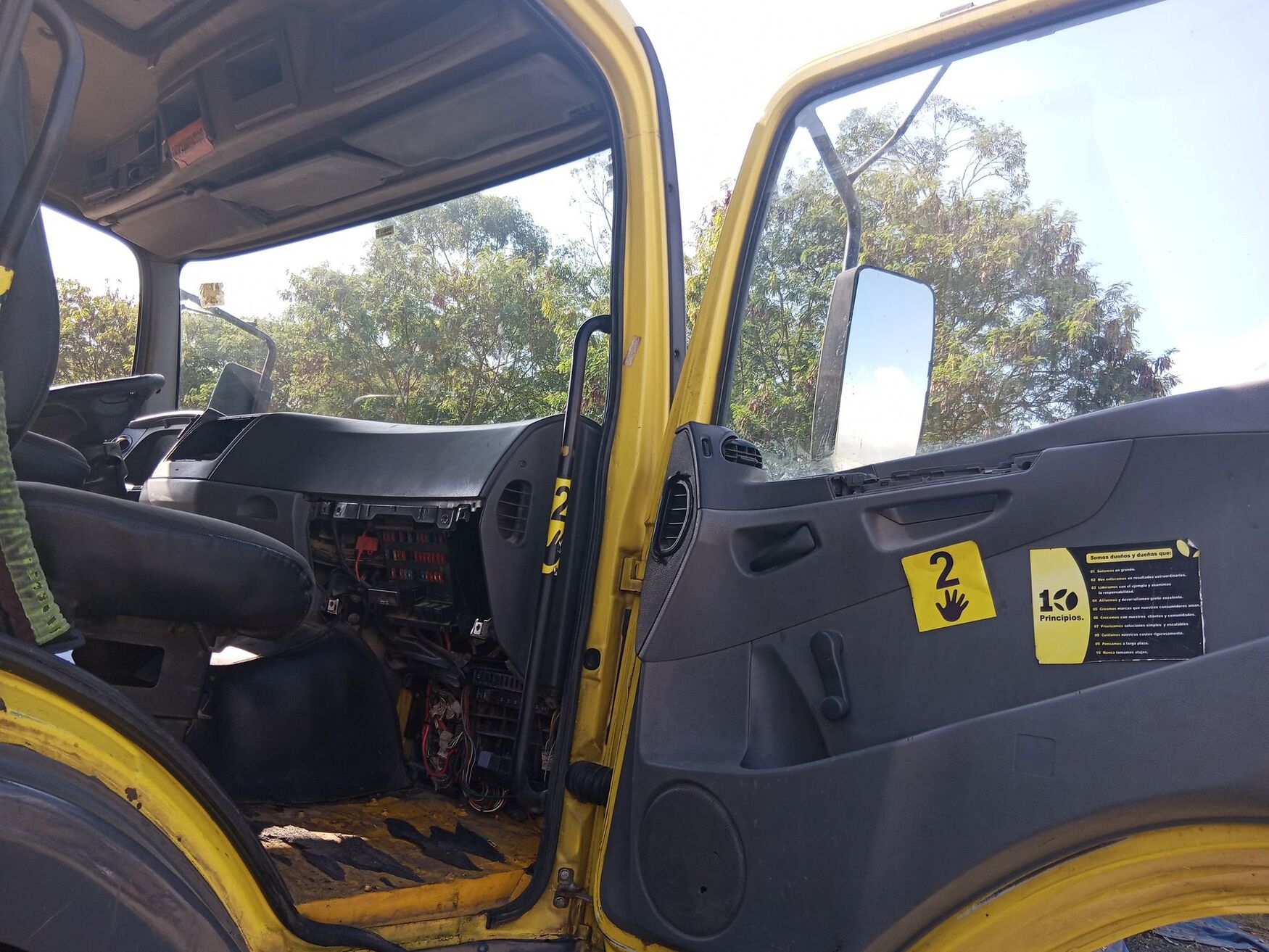 Mercedes Benz - Atego - 2007 image number 2