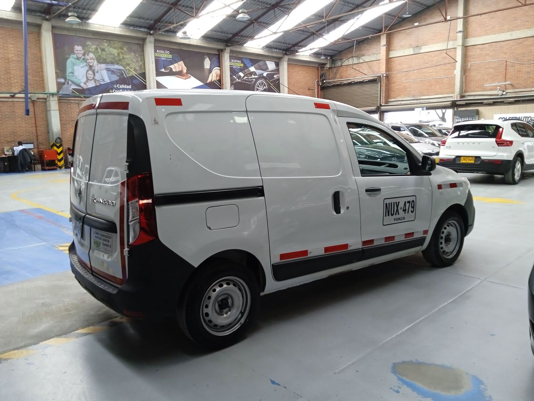 Renault - Kangoo - 2025 image number 9