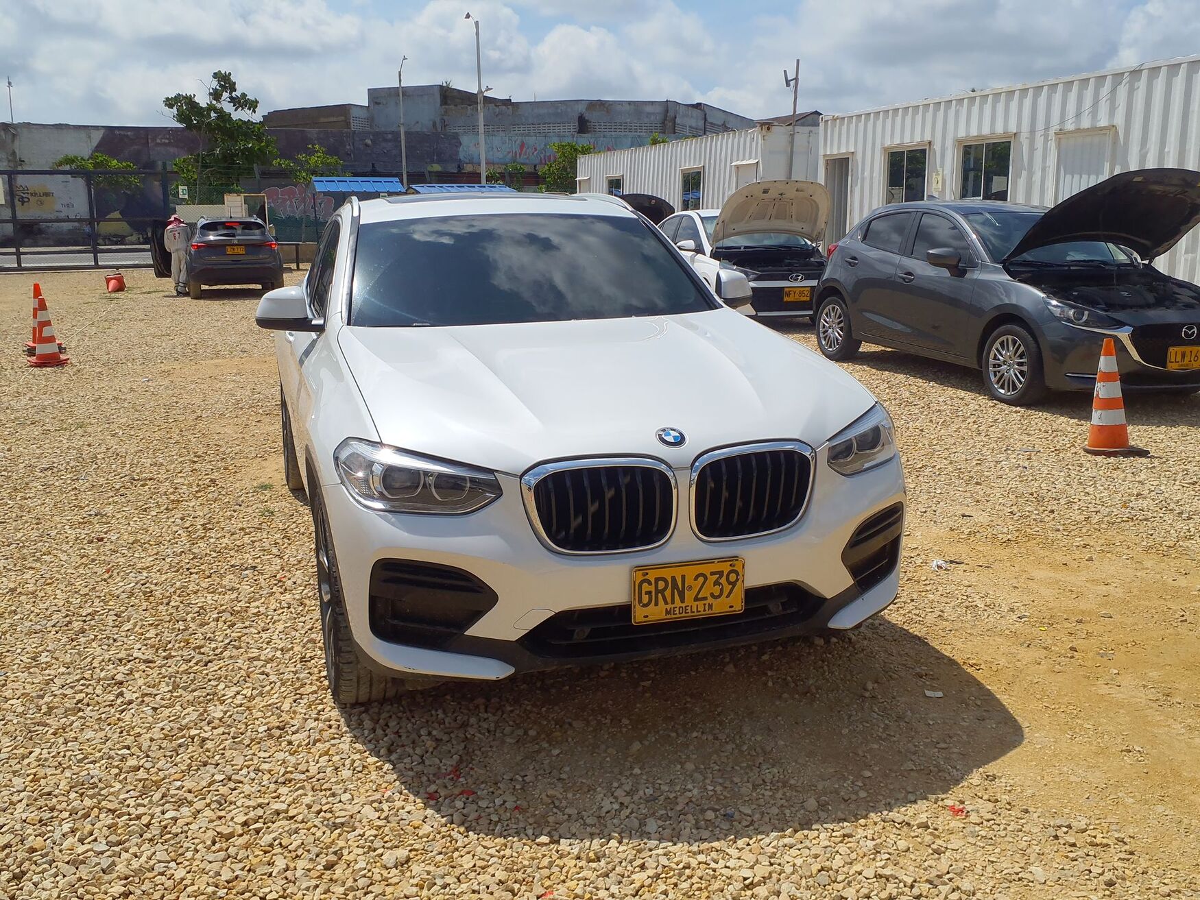 BMW - X4 - 2020 image number 4