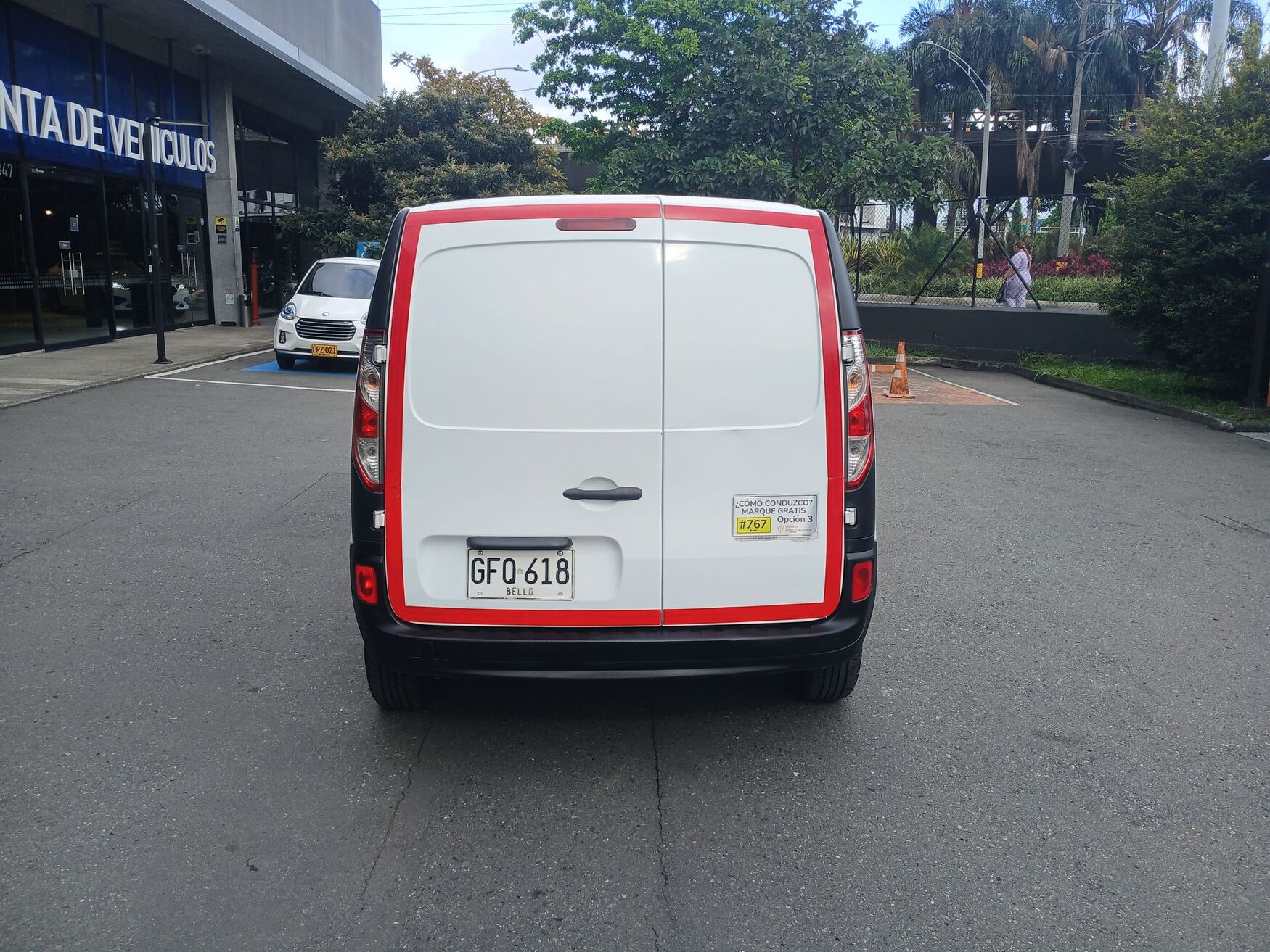 Renault - Kangoo ZE - 2019 image number 8