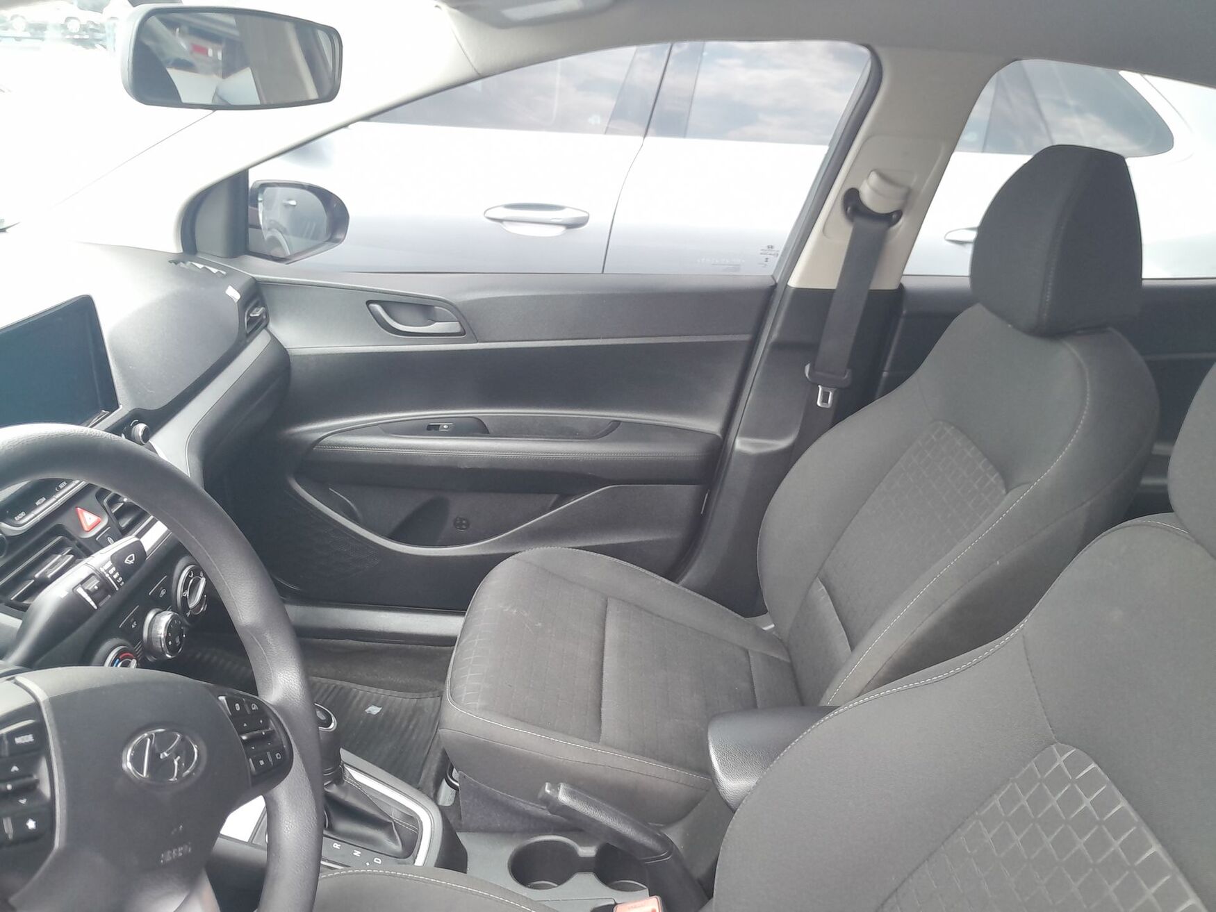 Hyundai - HB20S Accent - 2024 image number 3