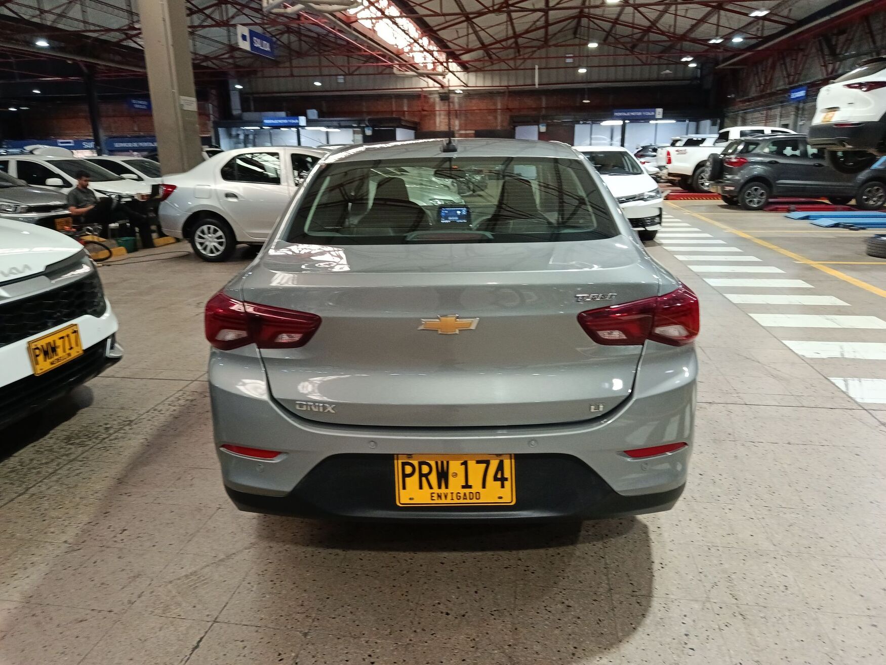 Chevrolet - Onix - 2025 image number 8