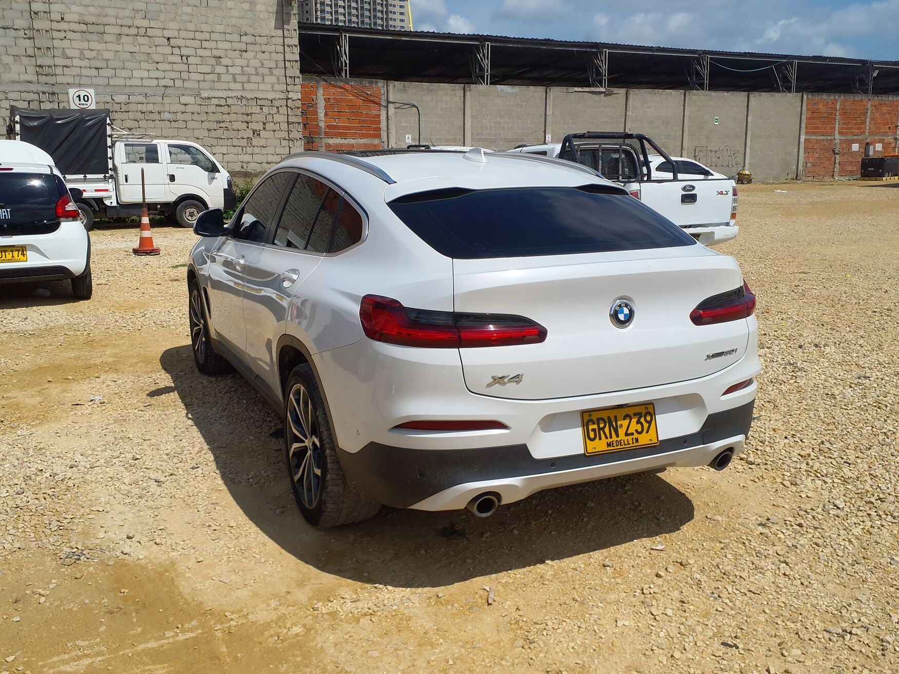 BMW - X4 - 2020 image number 7