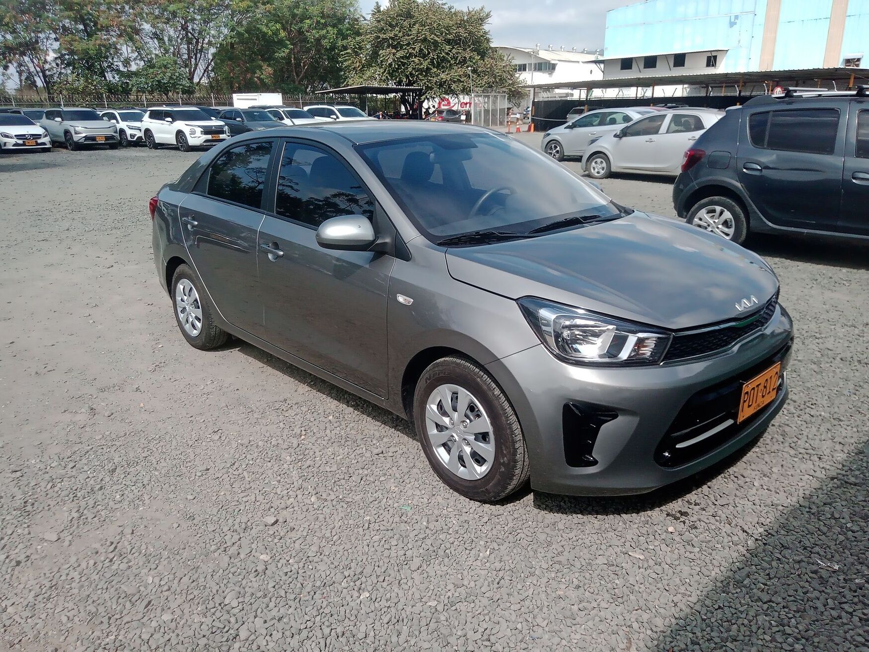 Kia - Soluto - 2026 image number 1