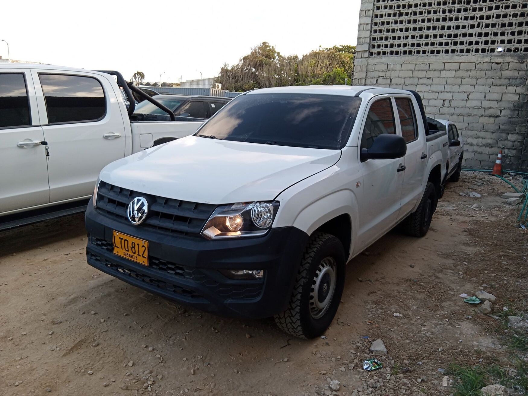 Volkswagen - Amarok - 2023 image number 6